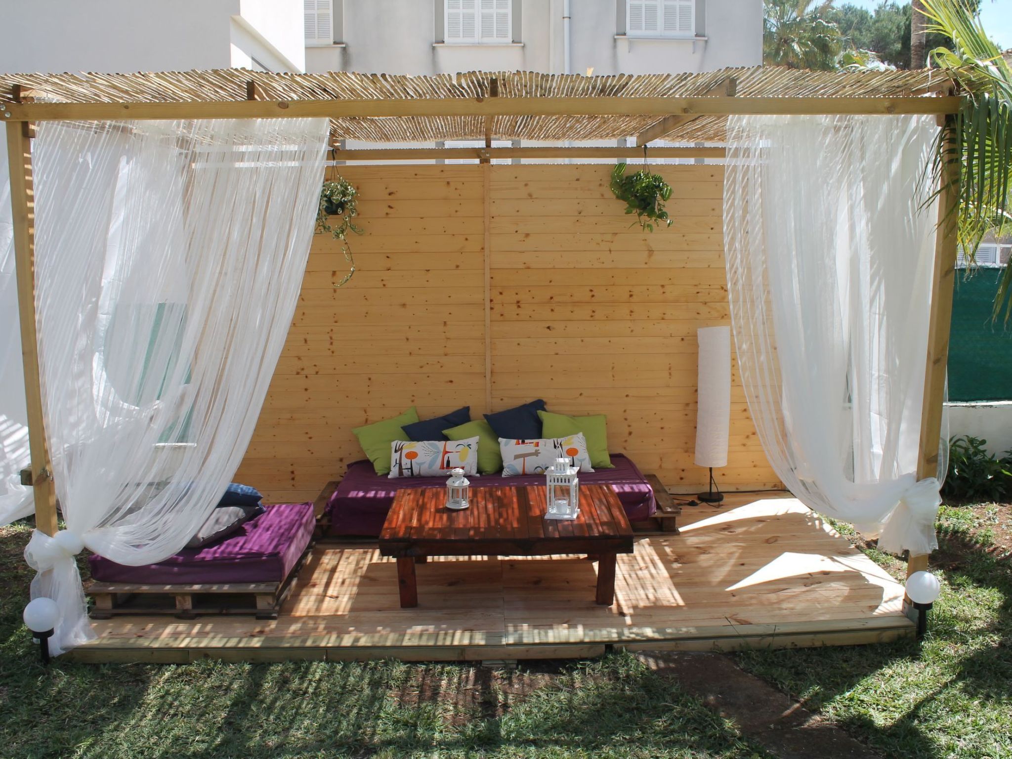 Für 2 Personen und 4 Kinder-Inside