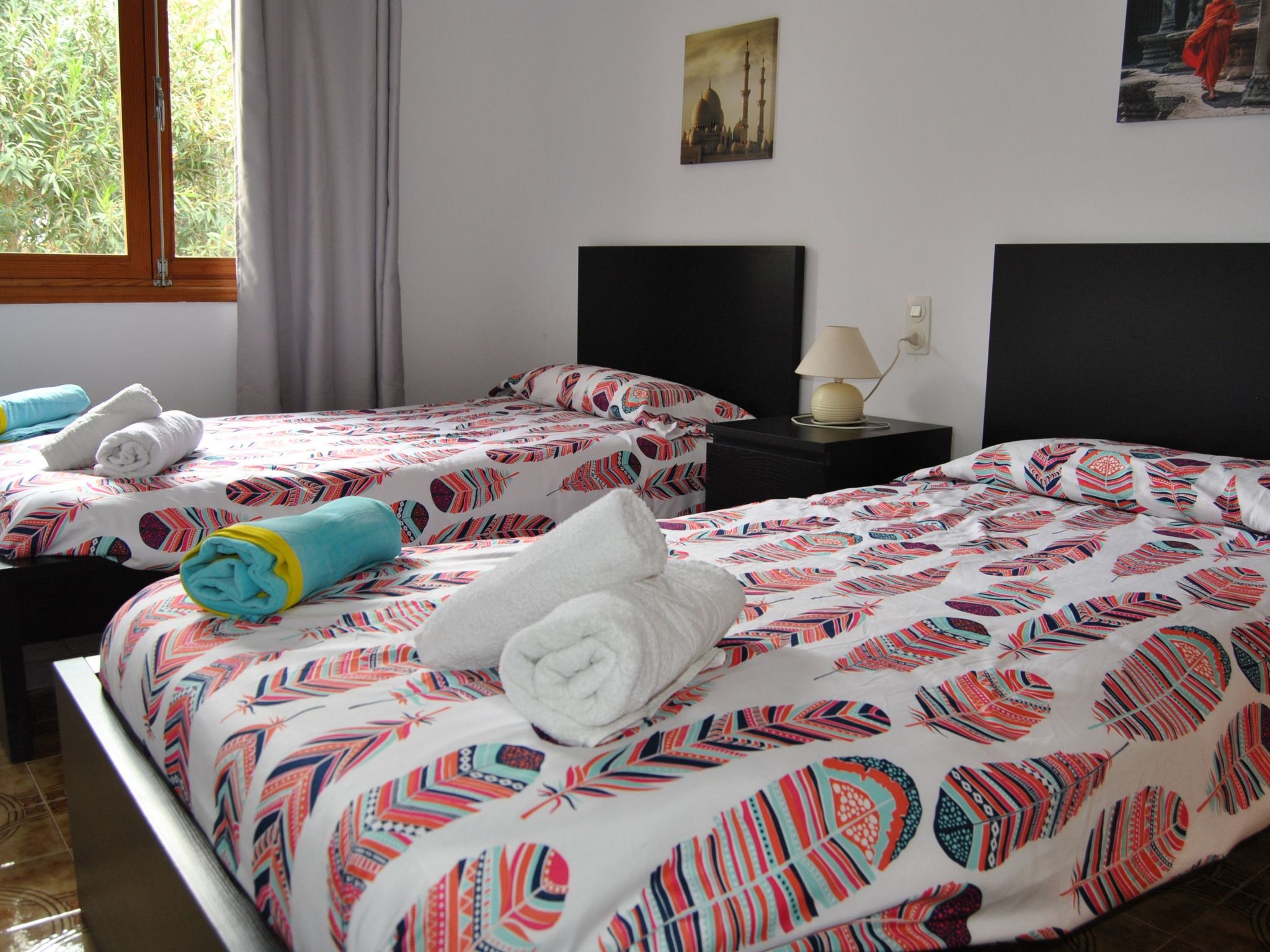 Für 2 Personen und 4 Kinder-Inside