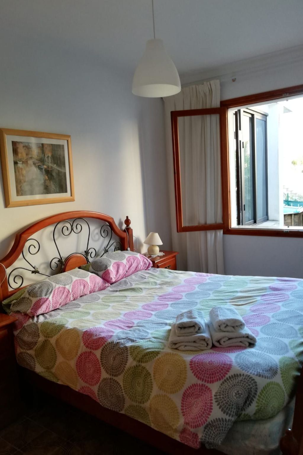 Für 2 Personen und 4 Kinder-Inside