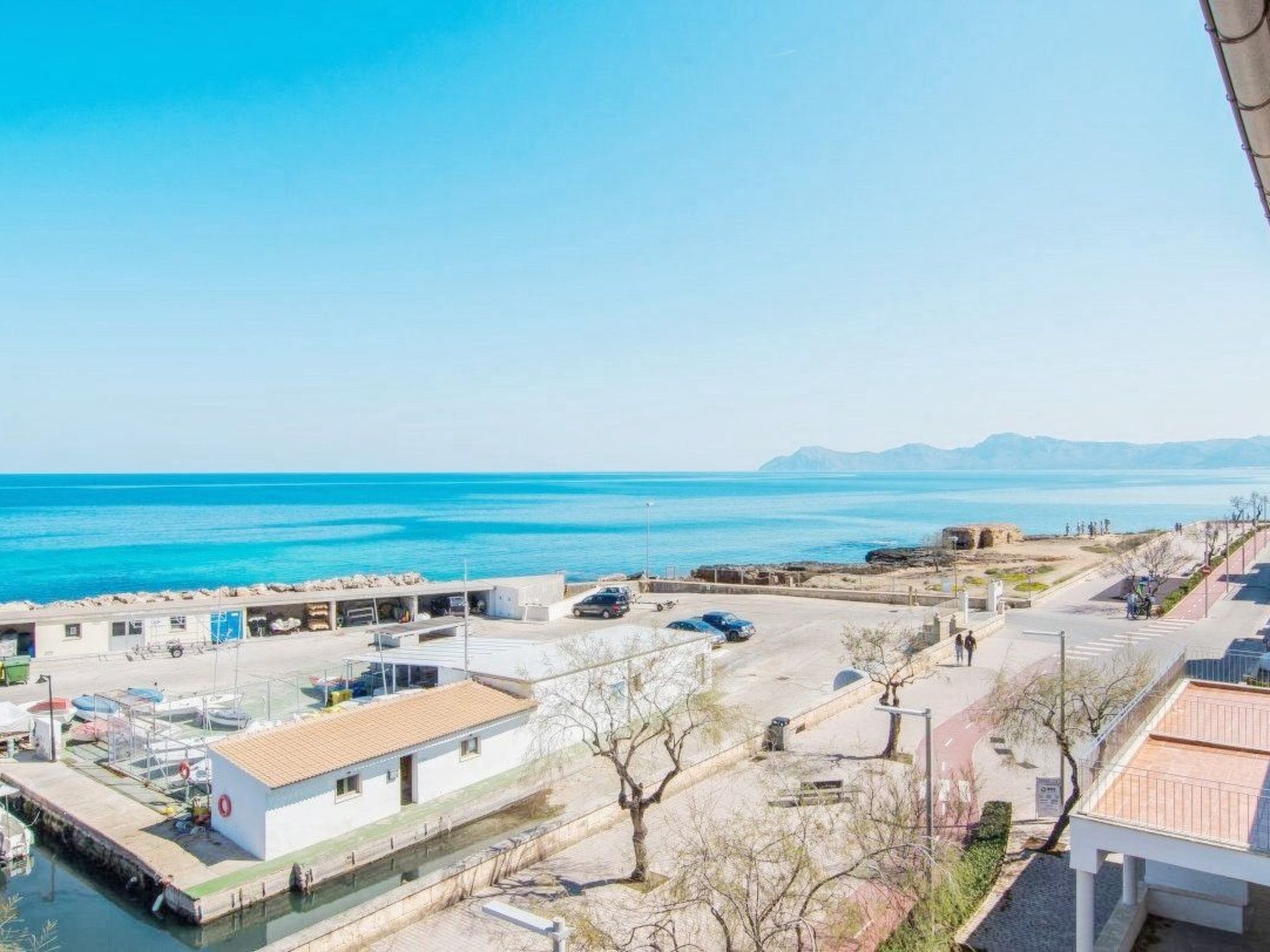 Moderne Wohnung mit Meerblick - Klimaanlage und WIFI