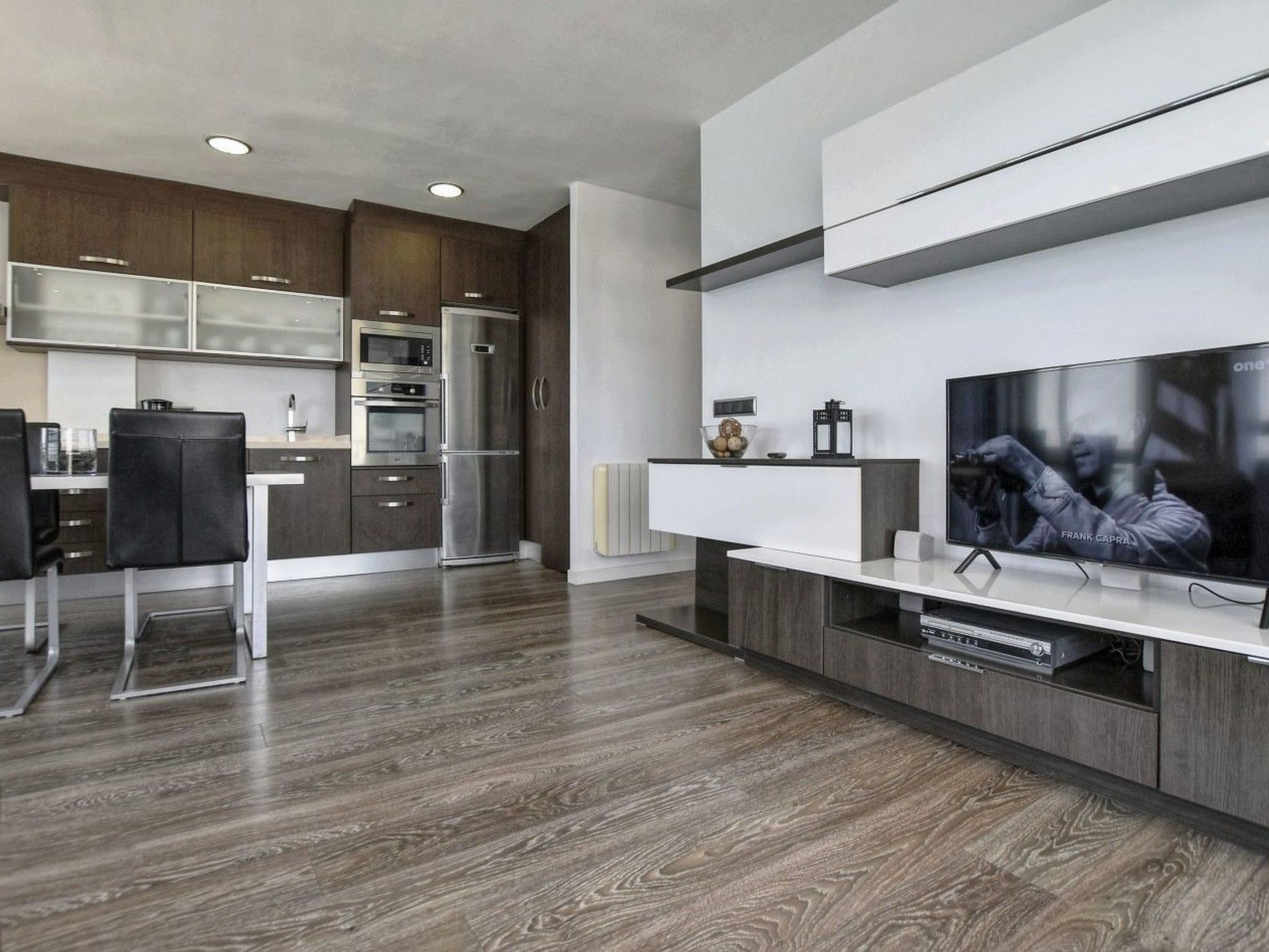 Moderne Wohnung vor dem Meer von Son Baulo-Drinnen