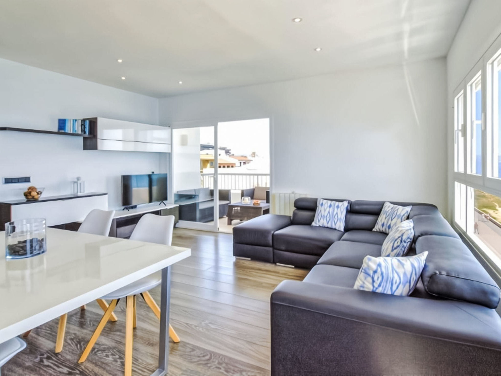 Moderne Wohnung vor dem Meer von Son Baulo - Inside