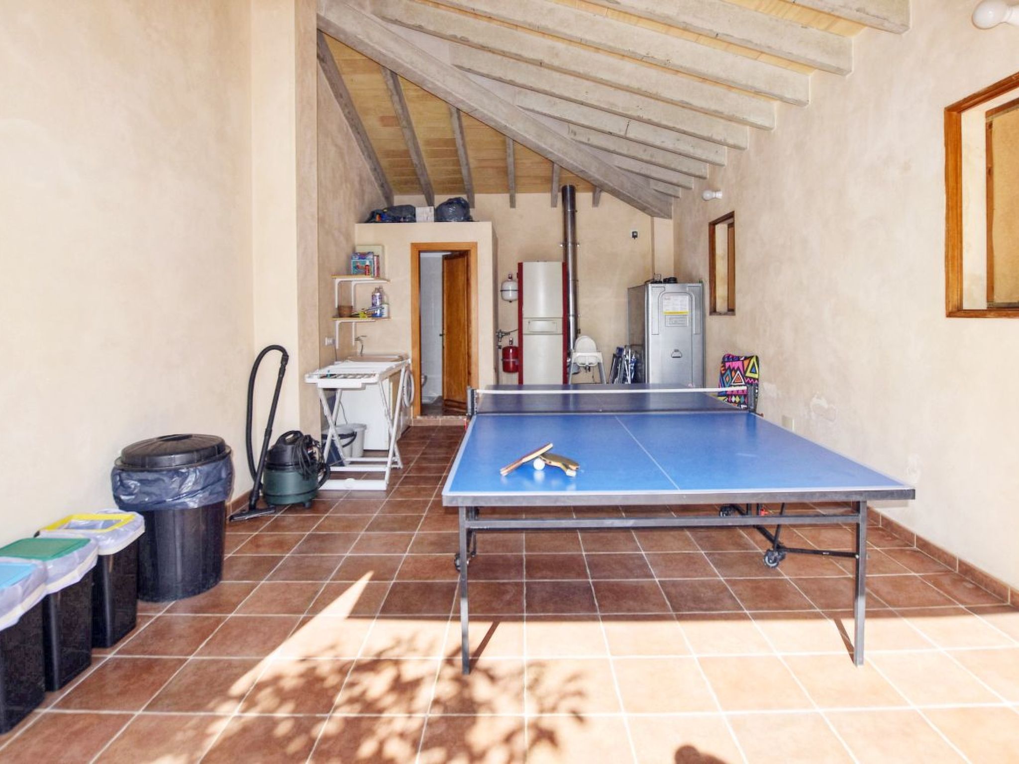 Modernes Landhaus mit Pool, Klimaanlage und WLAN nur 2 km vom Strand entfernt-Image-tags.info