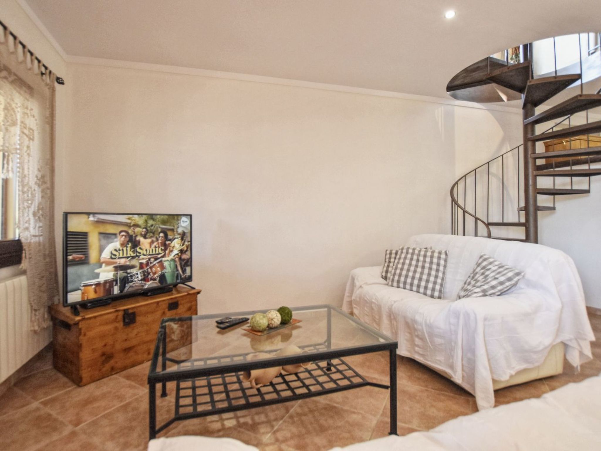 Modernes Landhaus mit Pool, Klimaanlage und WLAN nur 2 km vom Strand entfernt-Image-tags.info