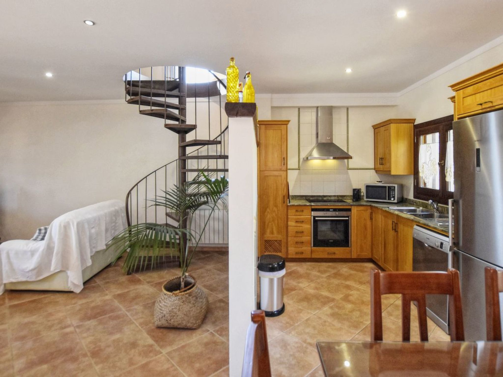 Modernes Landhaus mit Pool, Klimaanlage und WLAN nur 2 km vom Strand entfernt-Image-tags.info