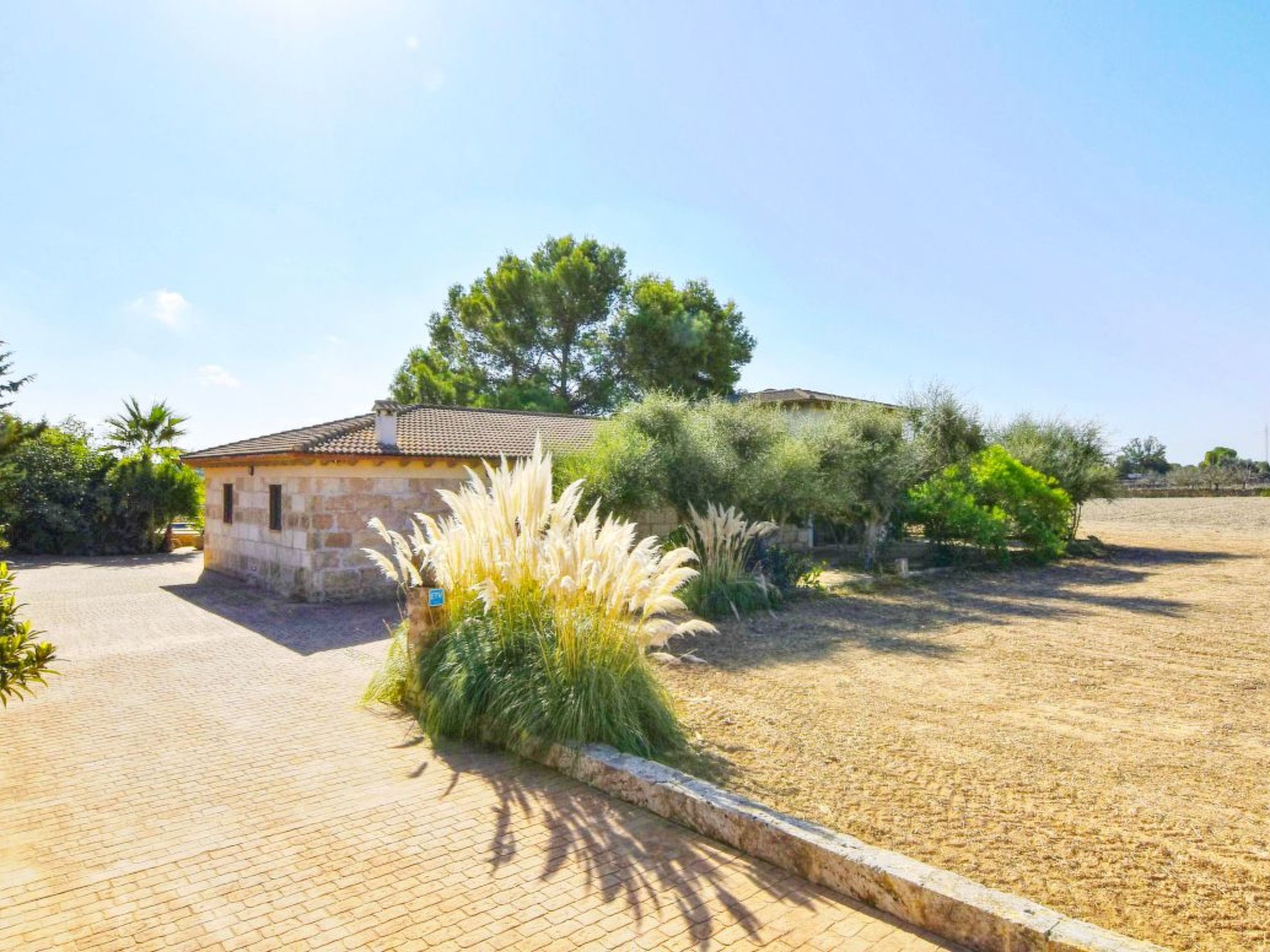 Modernes Landhaus mit Pool, Klimaanlage und WLAN nur 2 km vom Strand entfernt-Image-tags.info