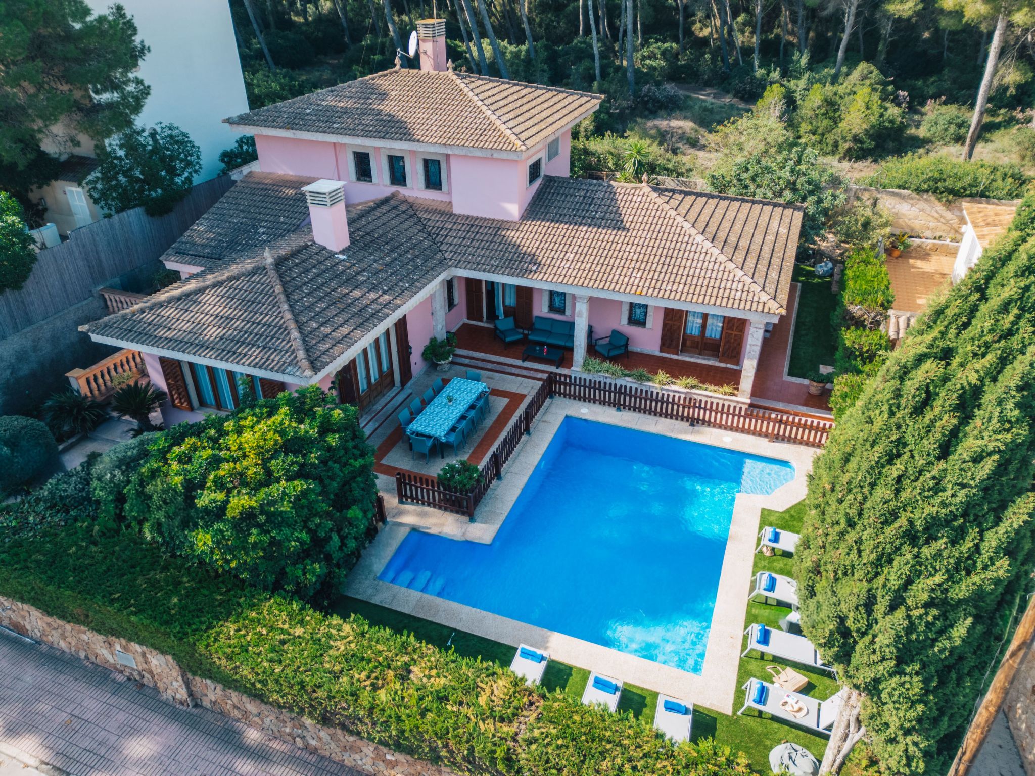 Villa Damar, Villa mit 5 Schlafzimmern und Schwimmbad.