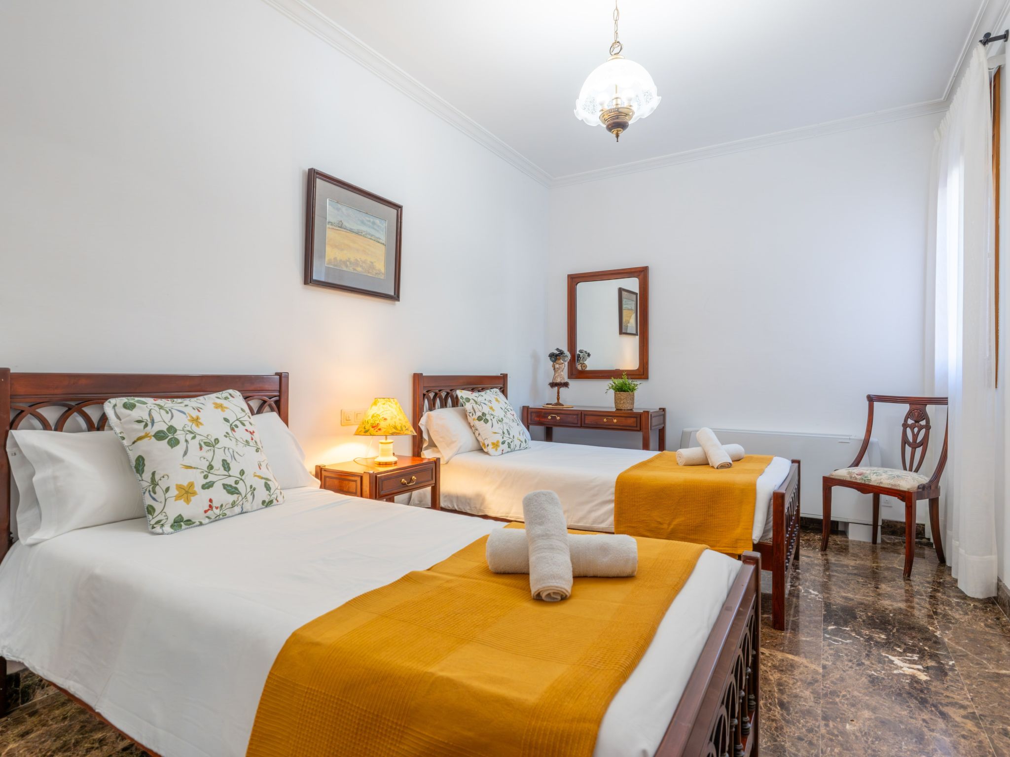 Villa Damar, Villa mit 5 Schlafzimmern und Schwimmbad.-Image-tags.info