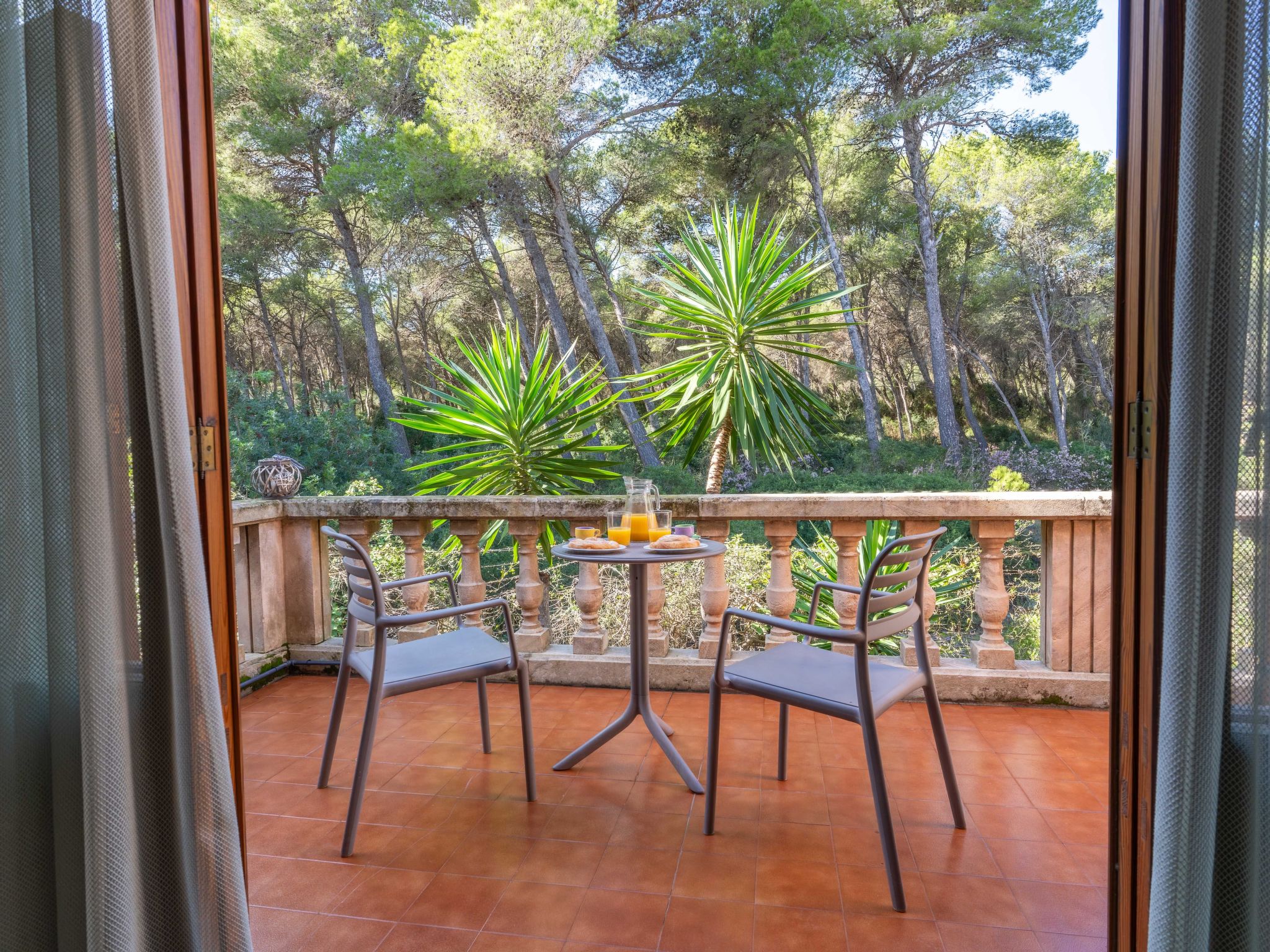 Villa Damar, Villa mit 5 Schlafzimmern und Schwimmbad.-Image-tags.info