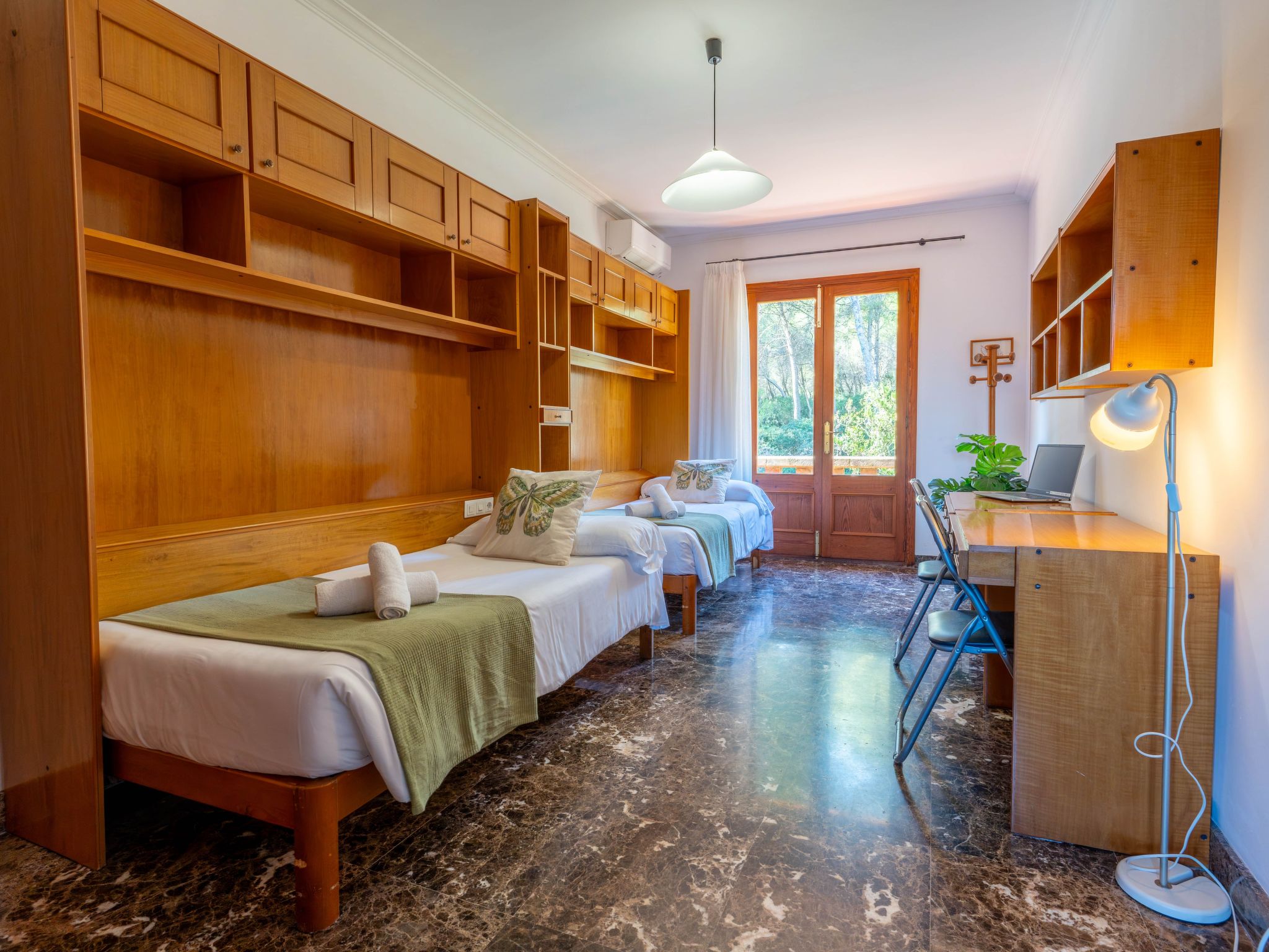 Villa Damar, Villa mit 5 Schlafzimmern und Schwimmbad.-Image-tags.info