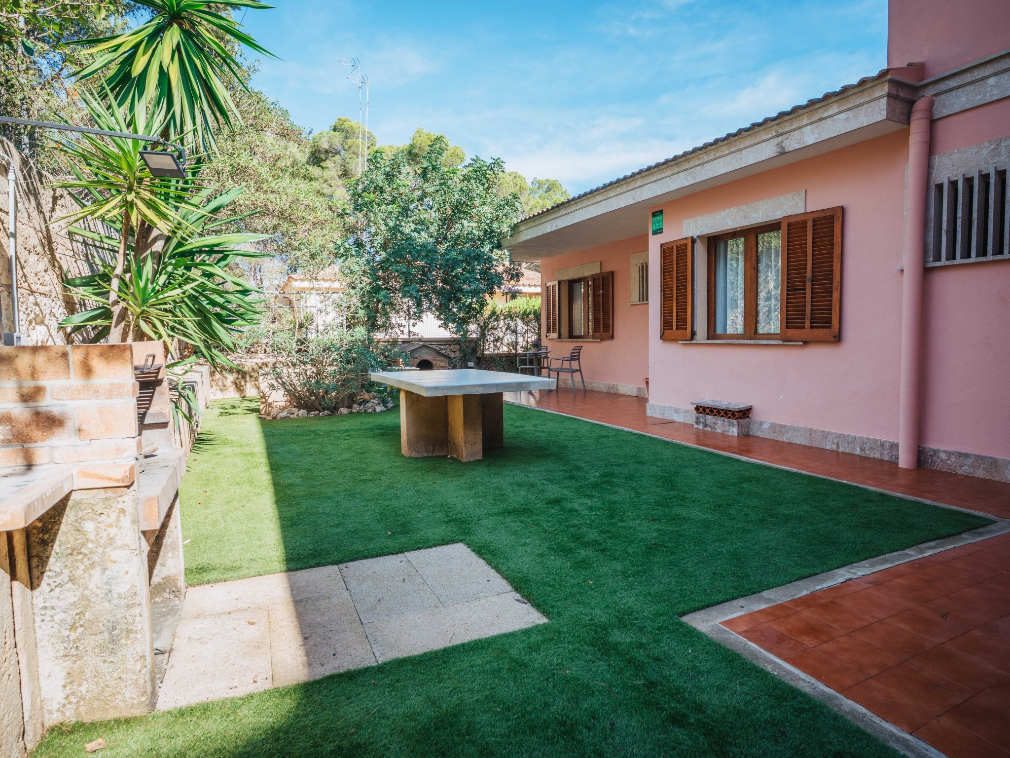 Villa Damar, Villa mit 5 Schlafzimmern und Schwimmbad.-Image-tags.info