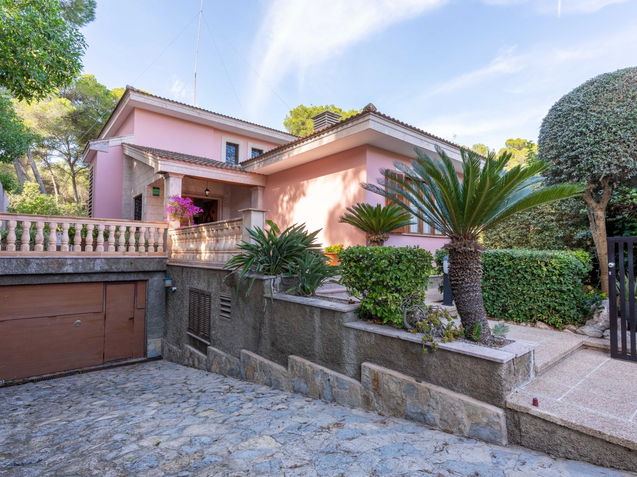 Villa Damar, Villa mit 5 Schlafzimmern und Schwimmbad.-Image-tags.info