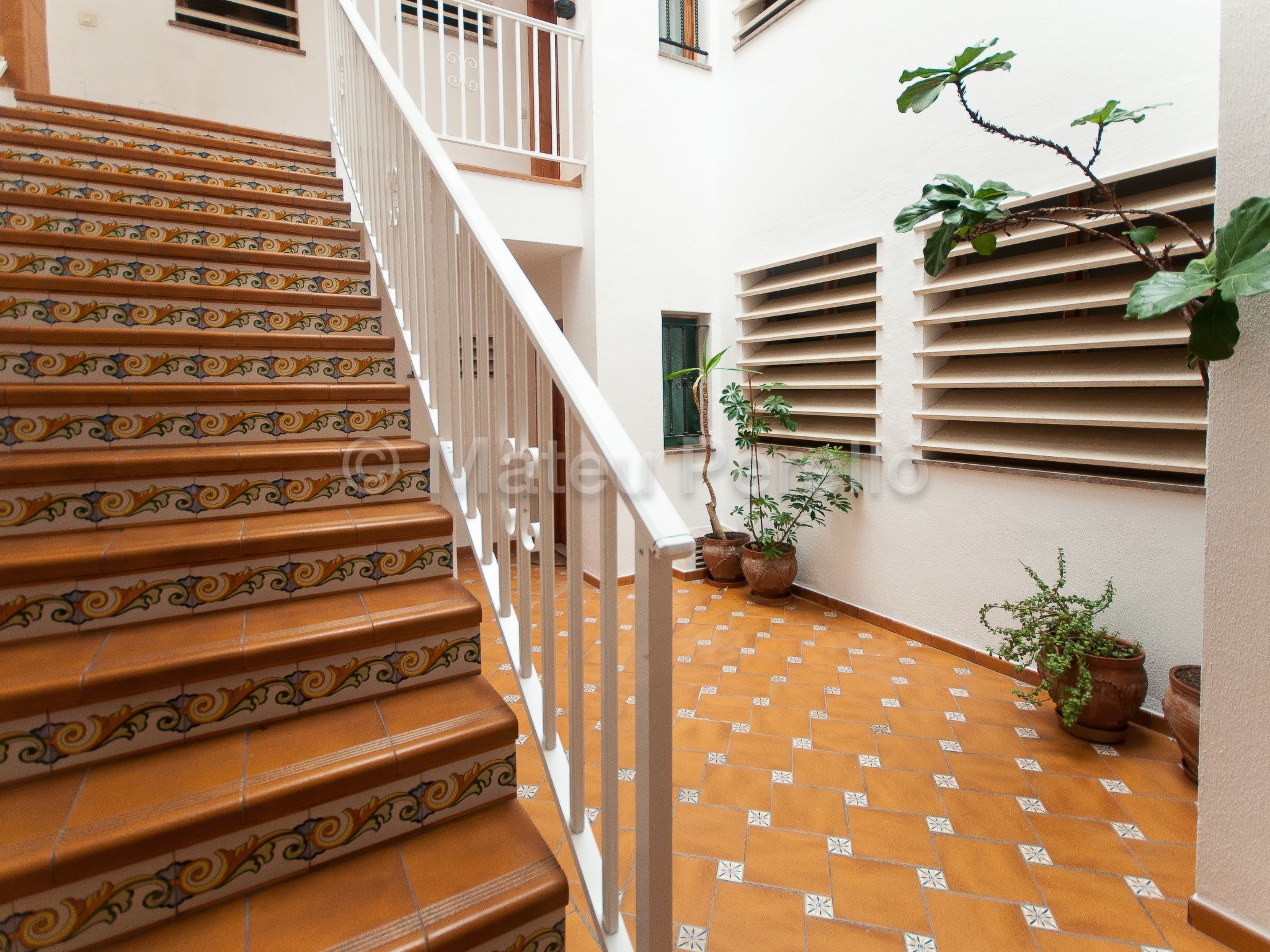 OB5-Wohnung mit 2 Doppelzimmern und Balkon-Drinnen