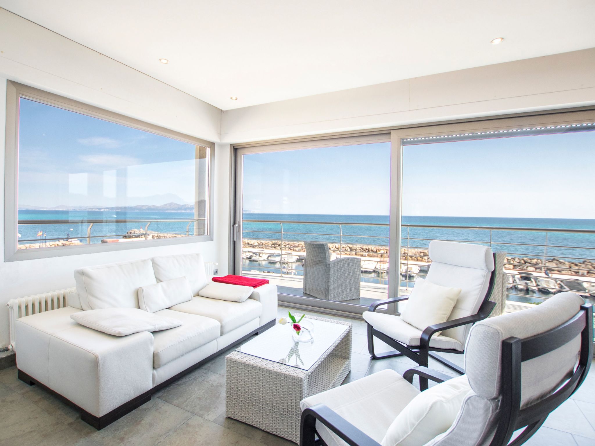 Freistehendes Haus direkt am Meer gelegen-Binnen