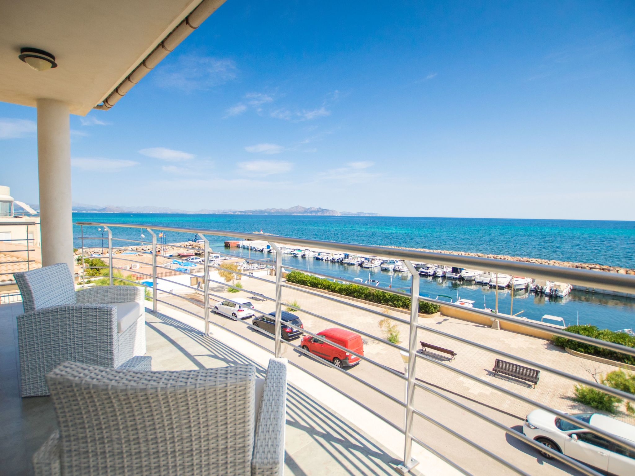 Freistehendes Haus direkt am Meer gelegen-Binnen