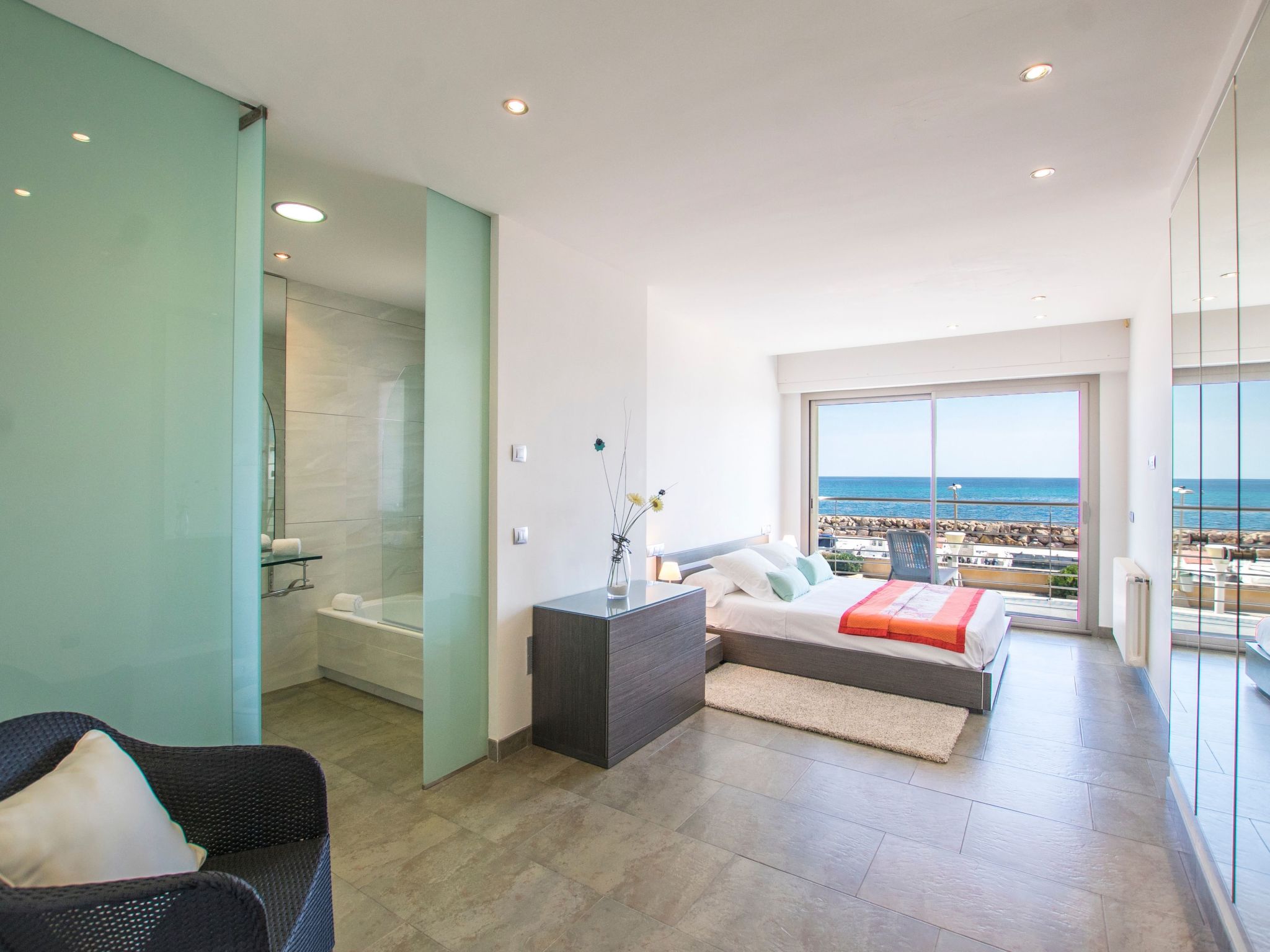 Freistehendes Haus direkt am Meer gelegen-Binnen