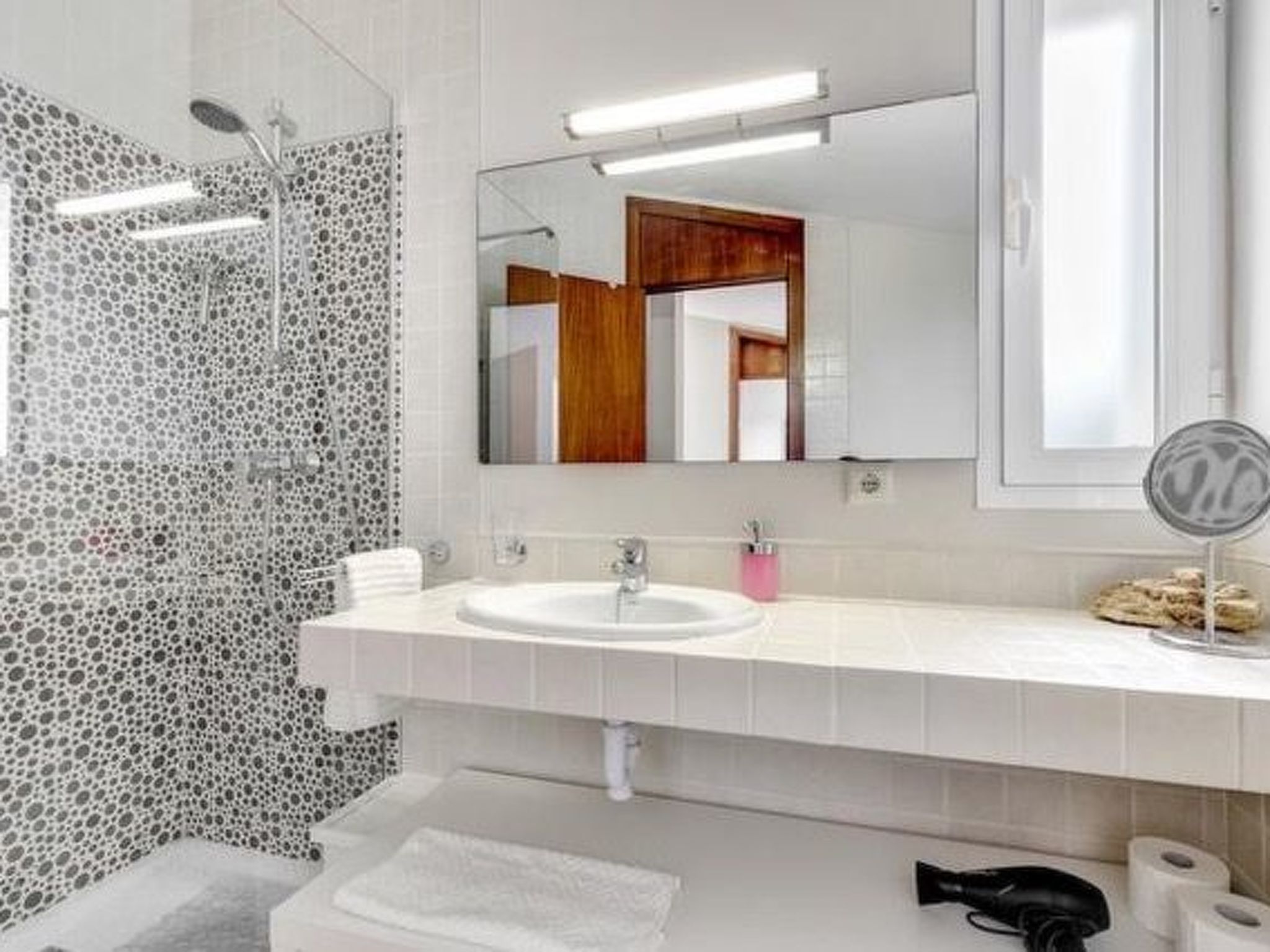 Strandvilla Beach and Ocean in Son Serra De Mari - Drinnen