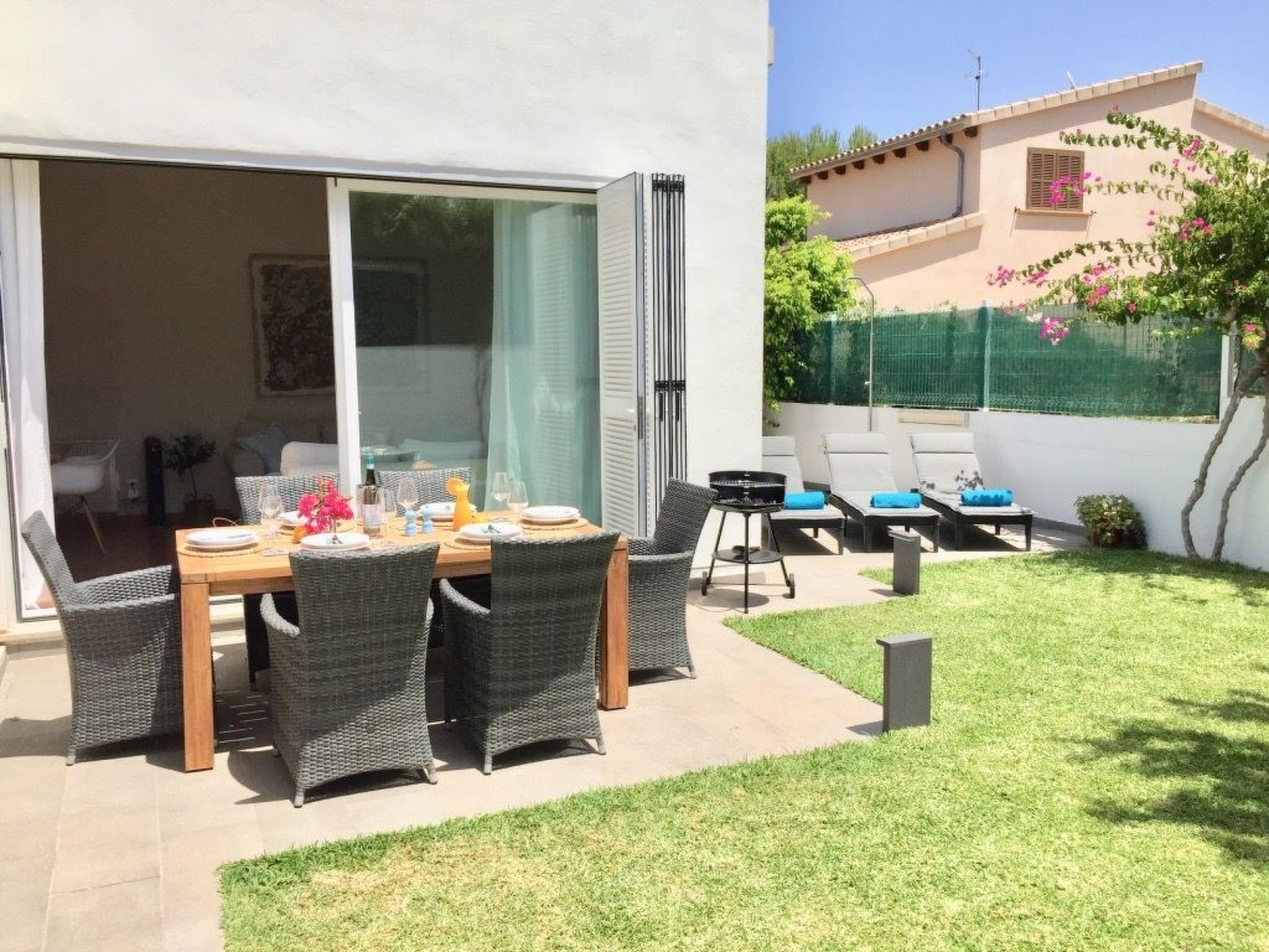 Strandvilla Beach and Ocean in Son Serra De Mari - Draußen