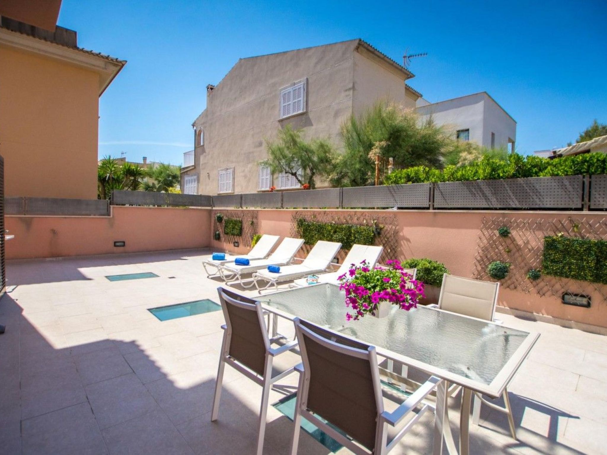 Ferienvilla in Strandnähe-Image-tags.info