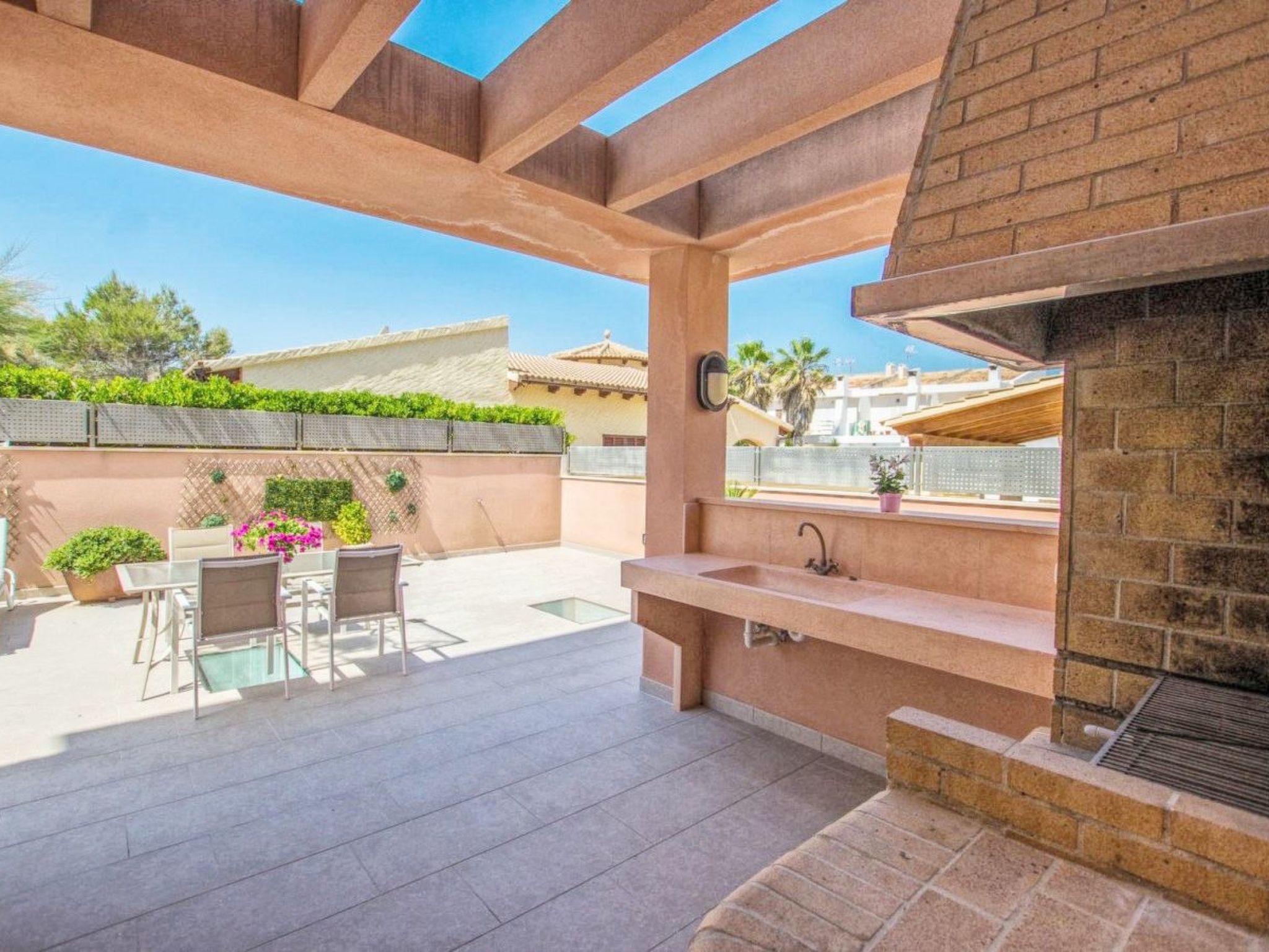 Ferienvilla in Strandnähe-Image-tags.info