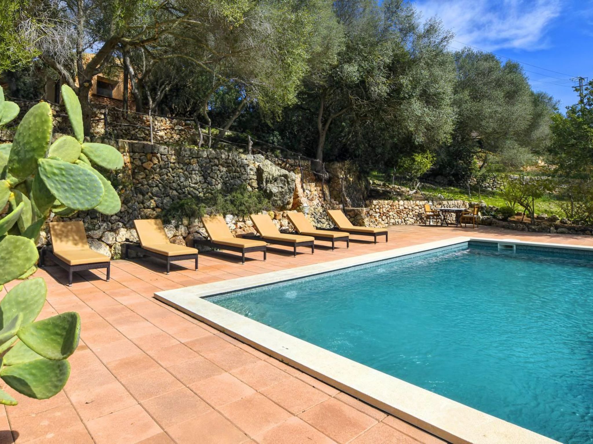 Finca in idyllischer Umgebung Pool & Klima 8 Pers-Buiten