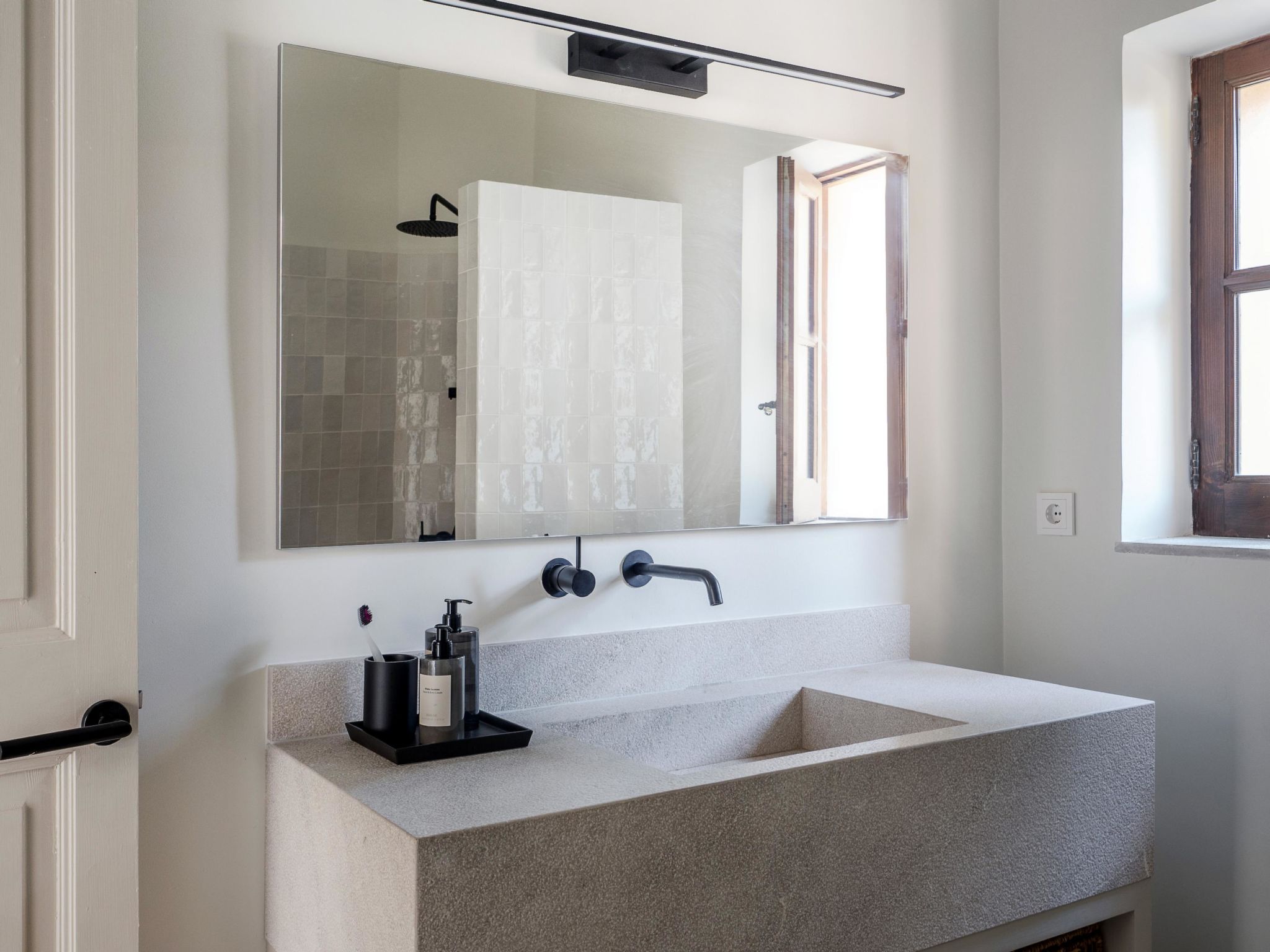 VILLA ALENAR. Espectacular villa rústica en San Marçal, Piscina Privada - WiFi - Binnen