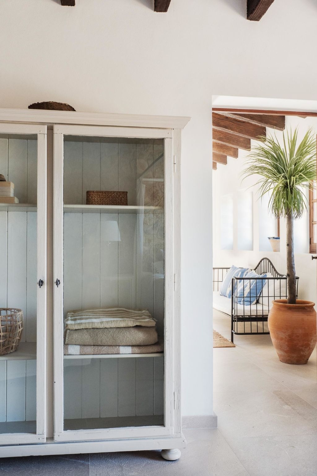 VILLA ALENAR. Espectacular villa rústica en San Marçal, Piscina Privada - WiFi - Binnen