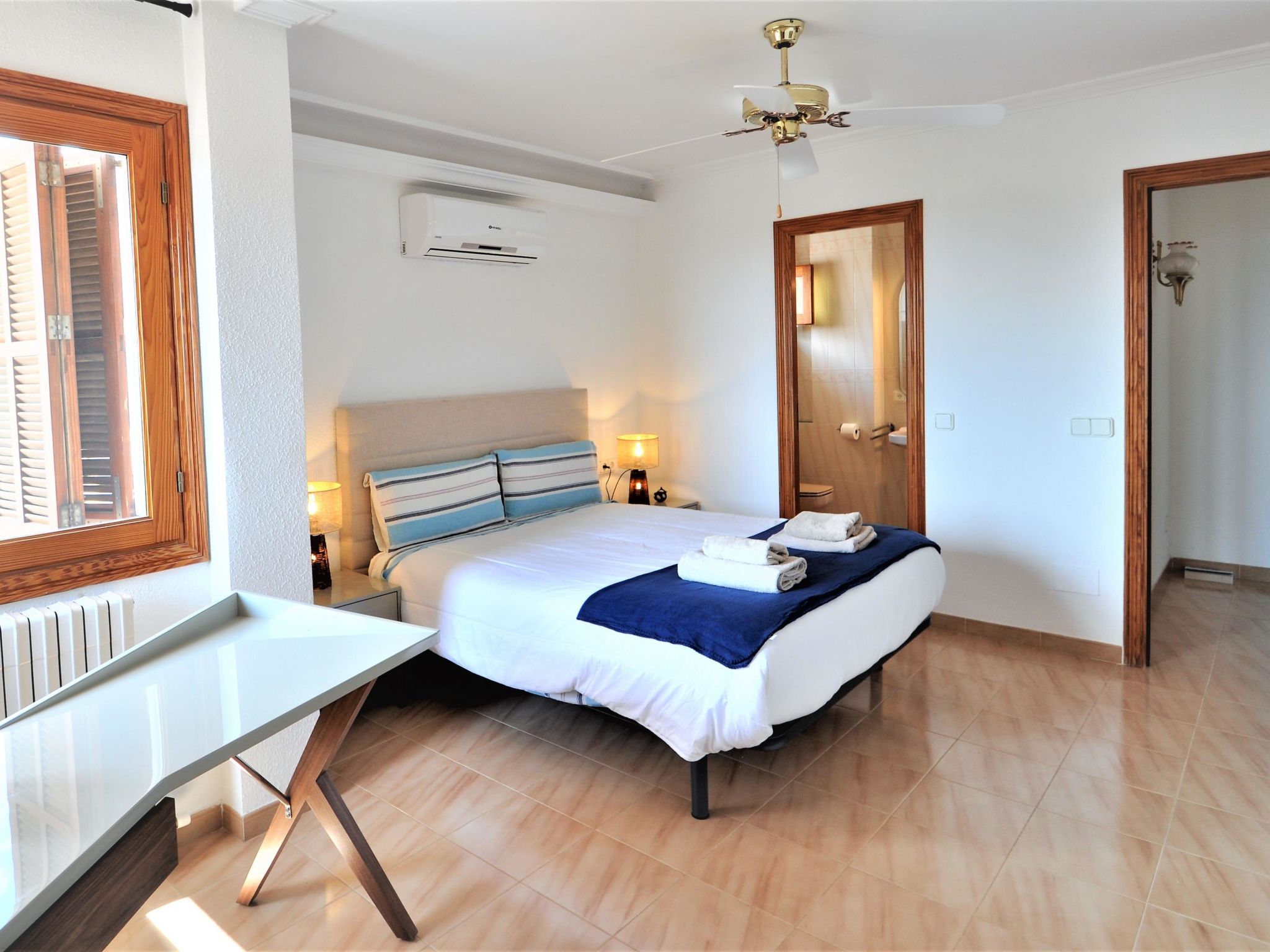 CA NA MALEN Hermosa casa para familias con gran piscina, jardín. - WiFi Gratis - Binnen