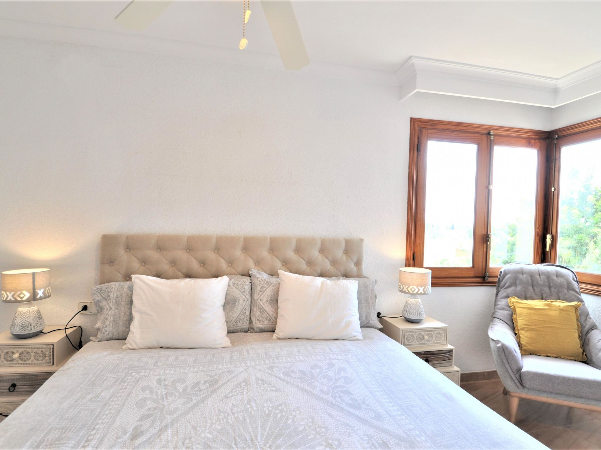 CA NA MALEN Hermosa casa para familias con gran piscina, jardín. - WiFi Gratis - Binnen