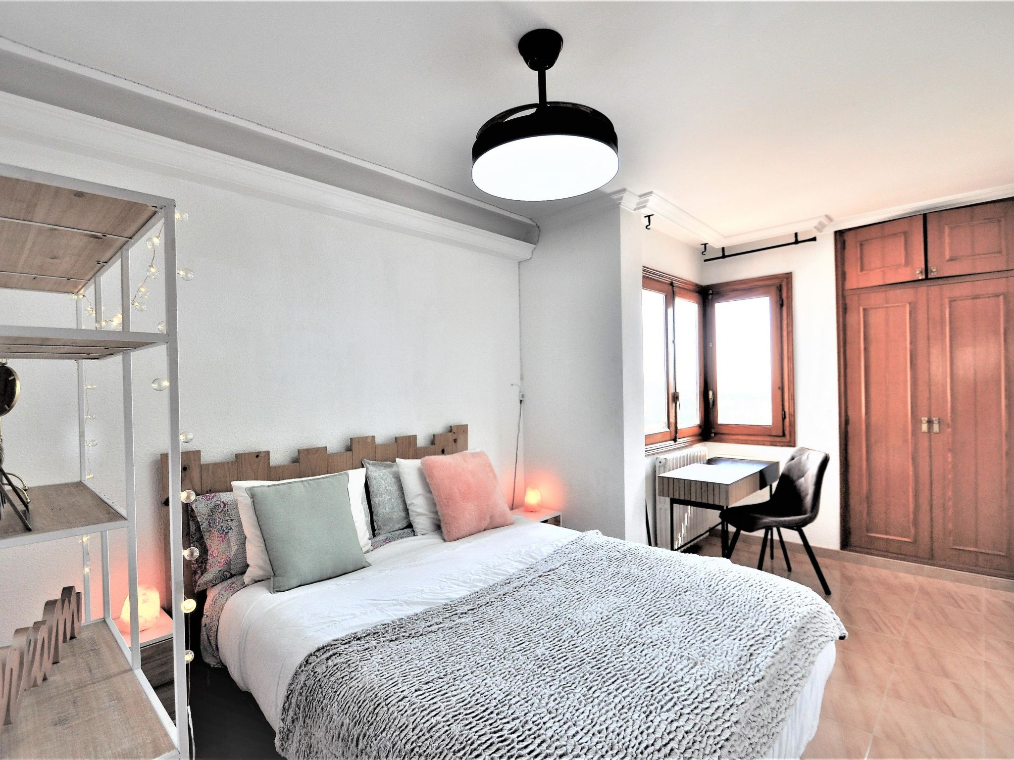 CA NA MALEN Hermosa casa para familias con gran piscina, jardín. - WiFi Gratis - Binnen