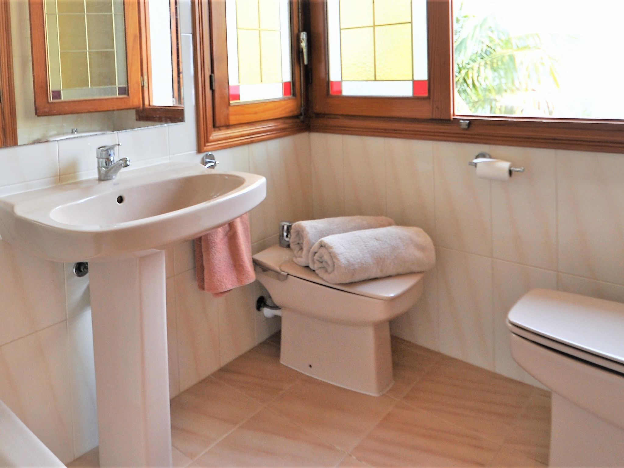 CA NA MALEN Hermosa casa para familias con gran piscina, jardín. - WiFi Gratis - Binnen