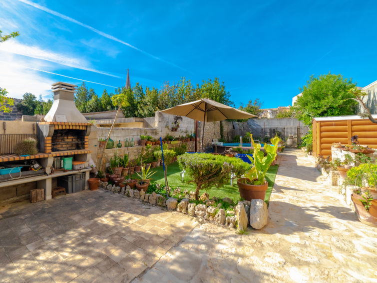 Search and Stay destination Binissalem, IB - Spain from AU$ 329. Can Canto