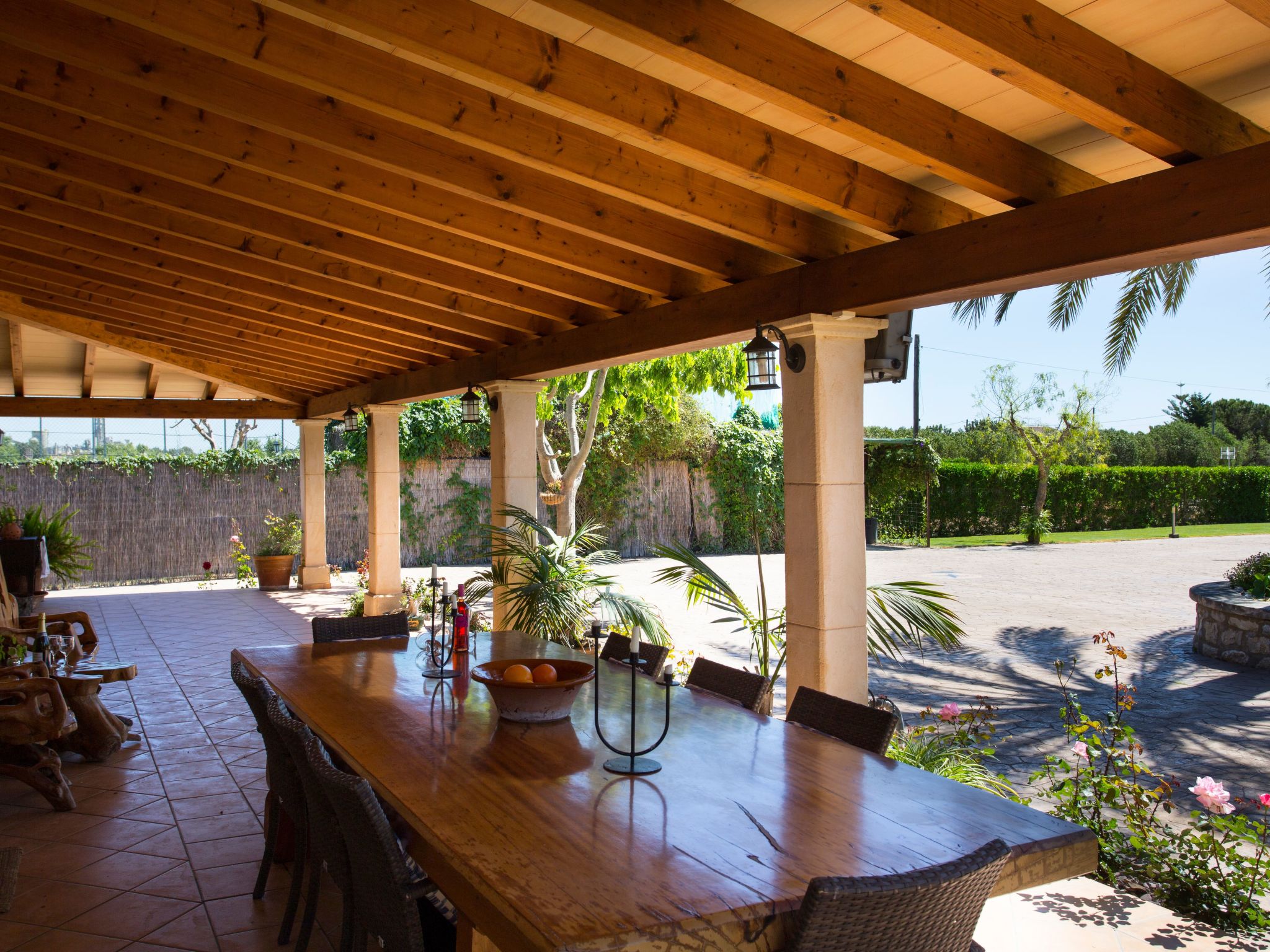 Finca mit Tennisplatz und Schwimmbad-Binnen