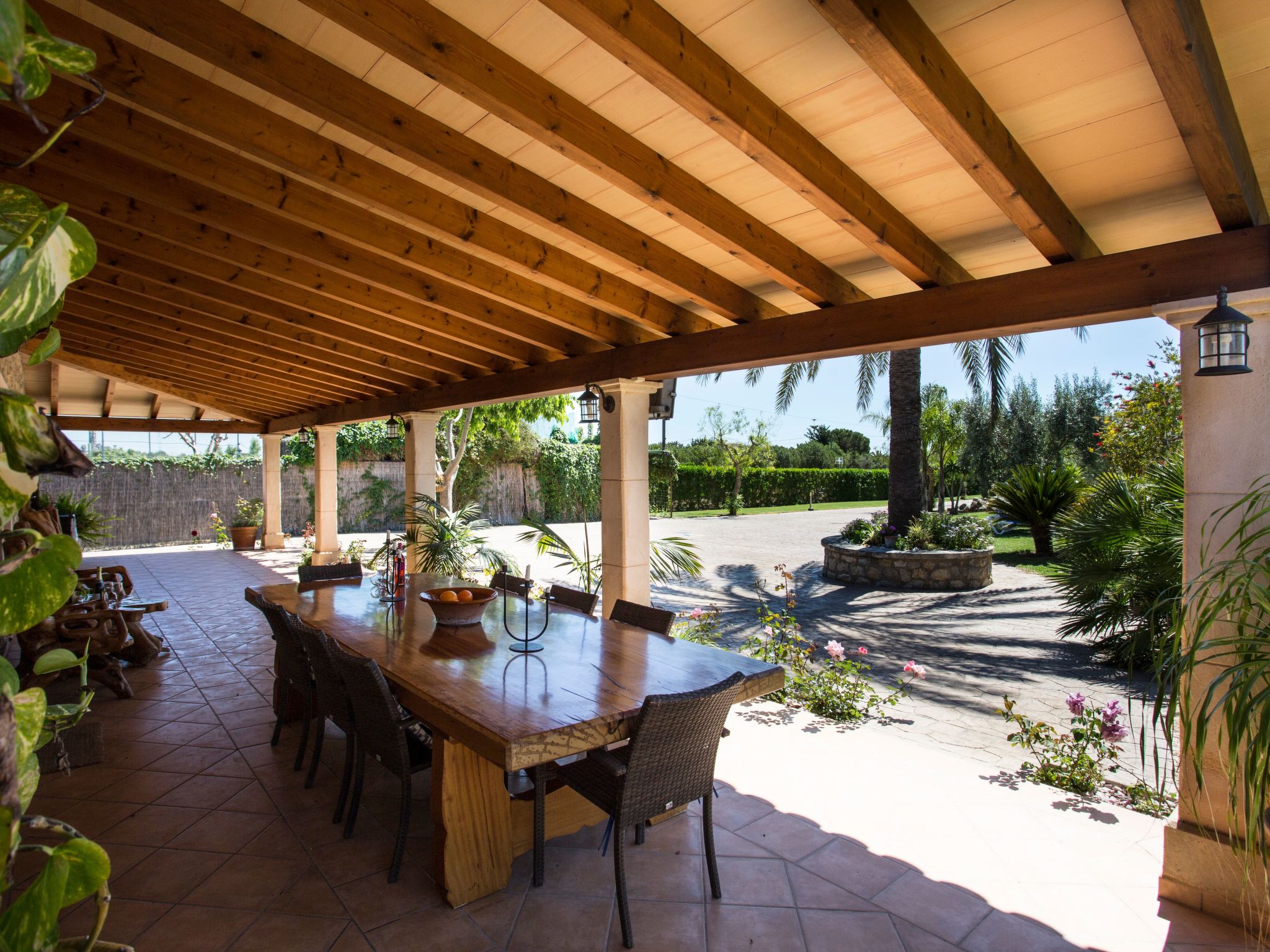 Finca mit Tennisplatz und Schwimmbad-Binnen