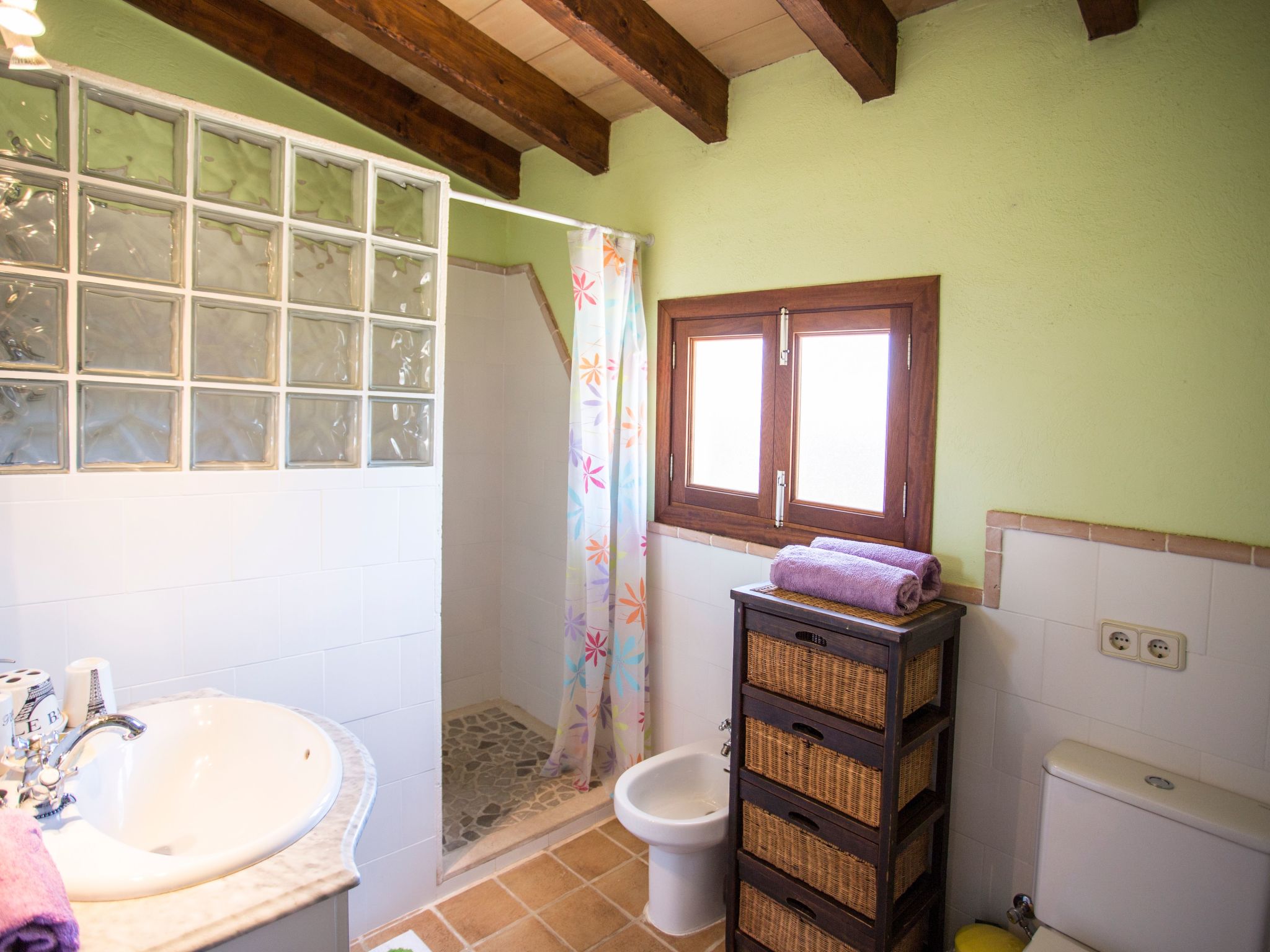 Finca mit Tennisplatz und Schwimmbad-Binnen