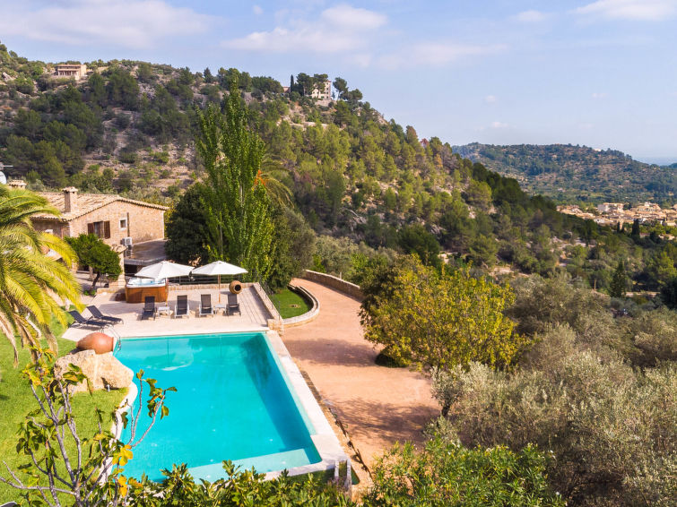 Villa Santa Llucia: Prachtig bergzicht en privézwembad in Mancor de la Vall in Mancor de la Vall