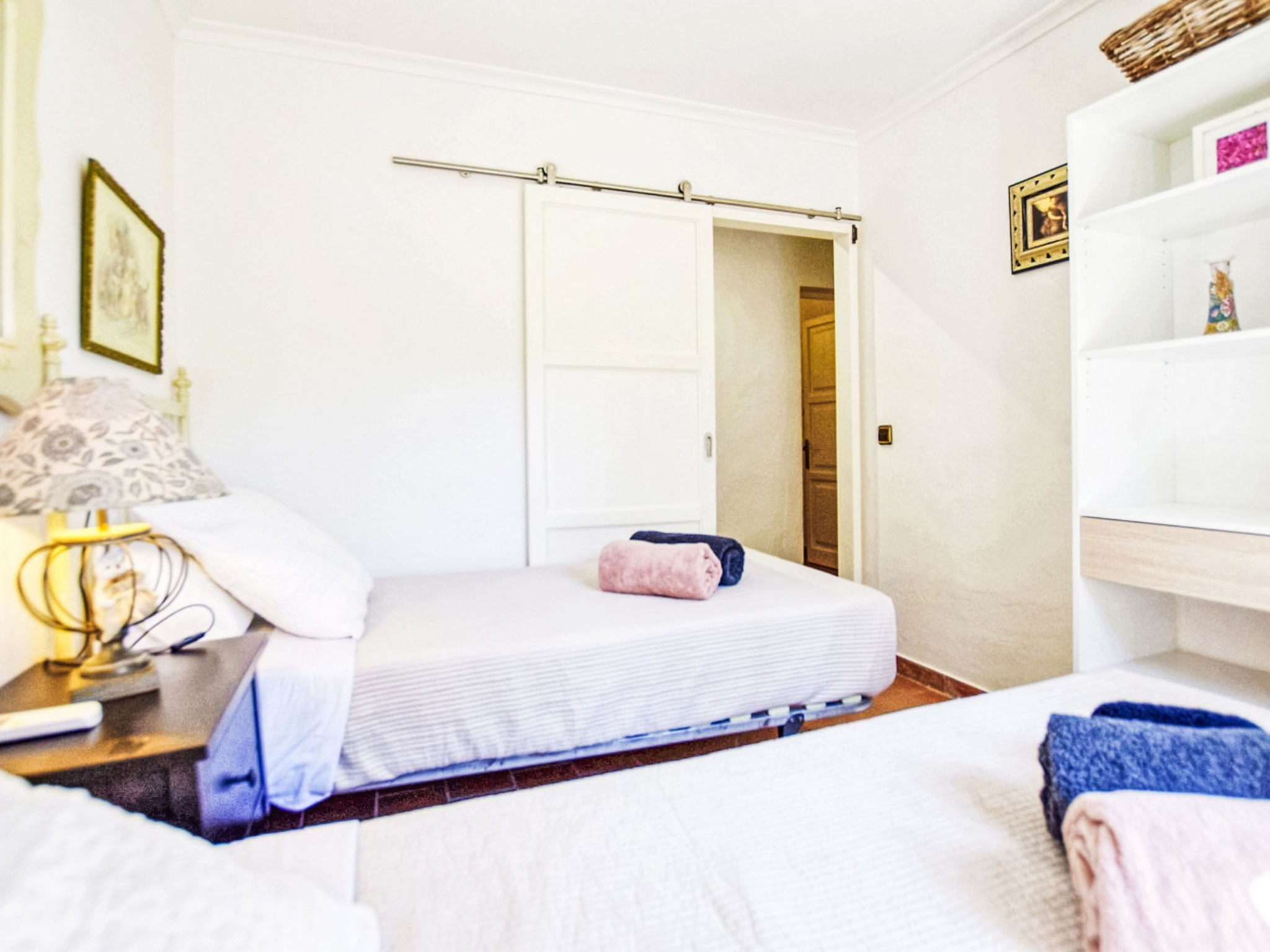Maison Schöne Villa mit Schwimmbad in Mancor de la Vall – Chambre, photo 24 sur 28