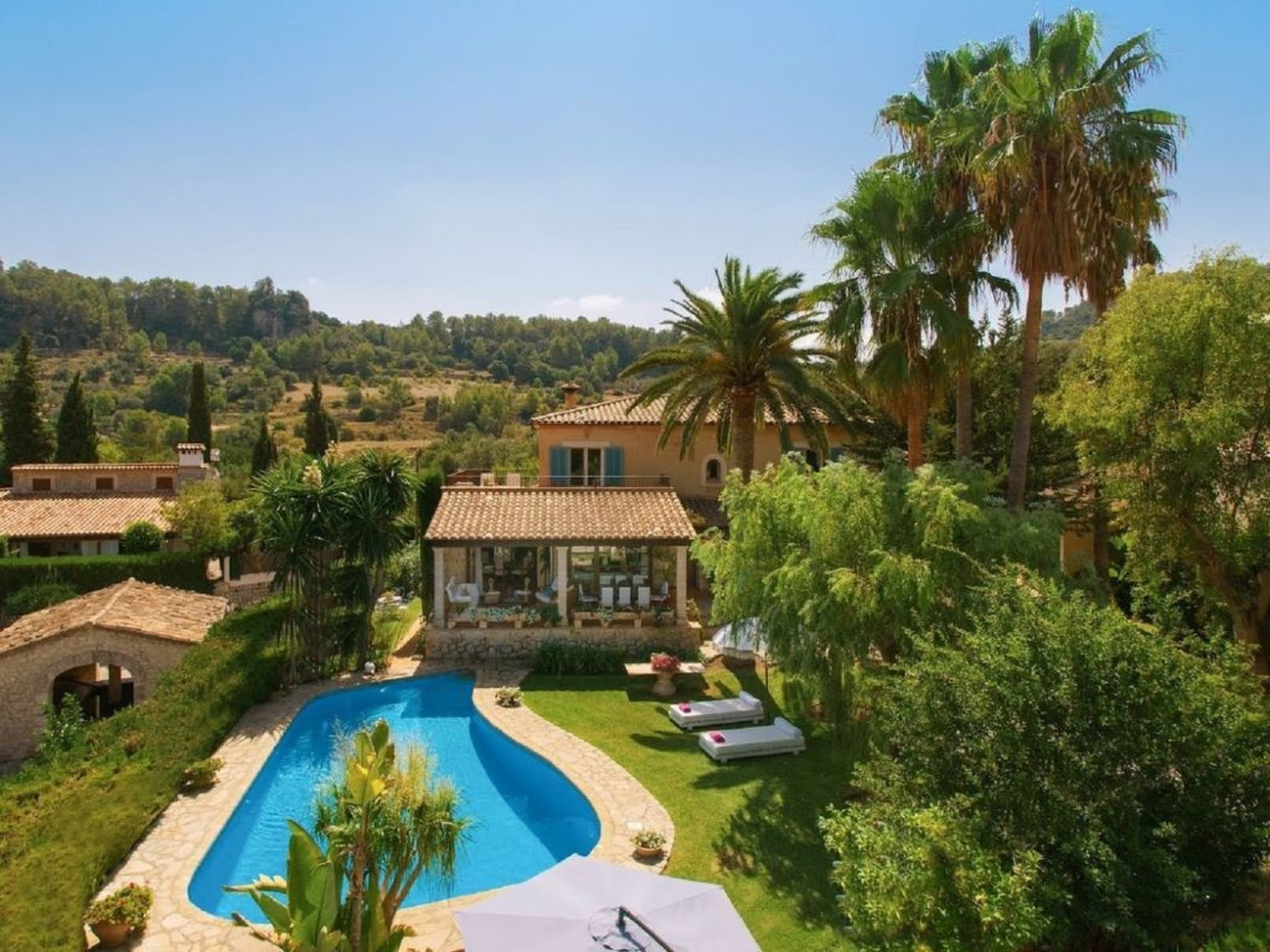 Schöne Villa mit Schwimmbad in Mancor de la Vall-Drinnen