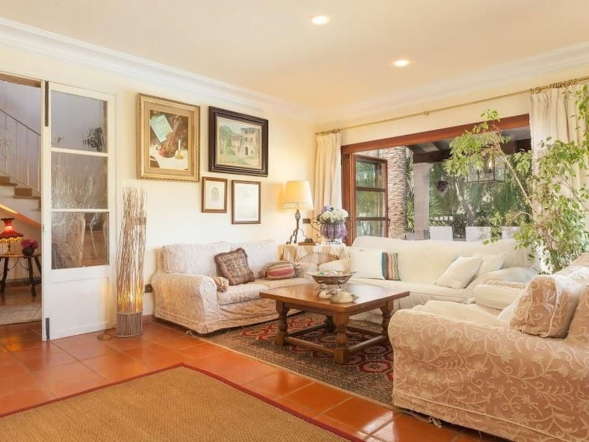 Schöne Villa mit Schwimmbad in Mancor de la Vall-Drinnen