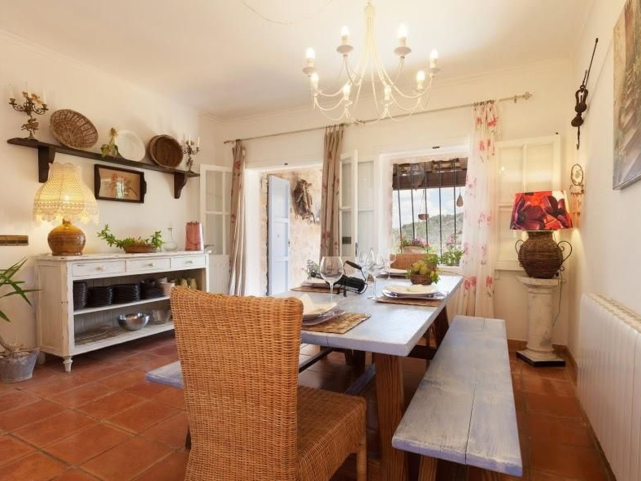 Schöne Villa mit Schwimmbad in Mancor de la Vall-Drinnen