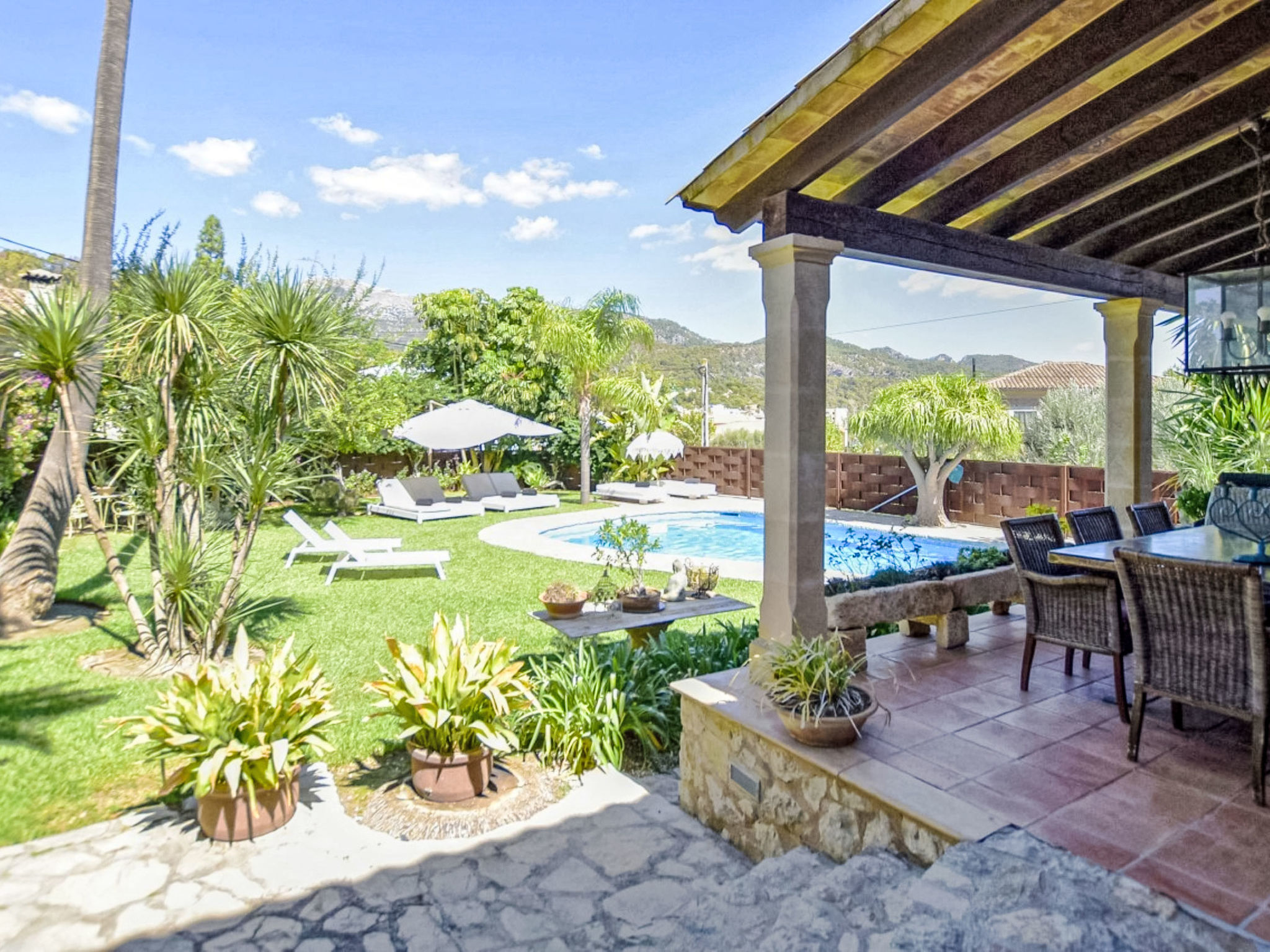 Schöne Villa mit Schwimmbad in Mancor de la Vall — Terrace (2 of 28)