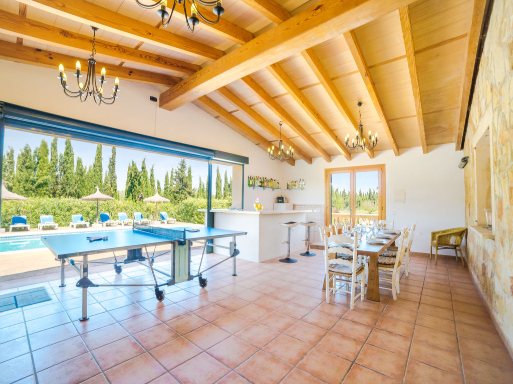 Vertaient — Kitchen / Dining Room