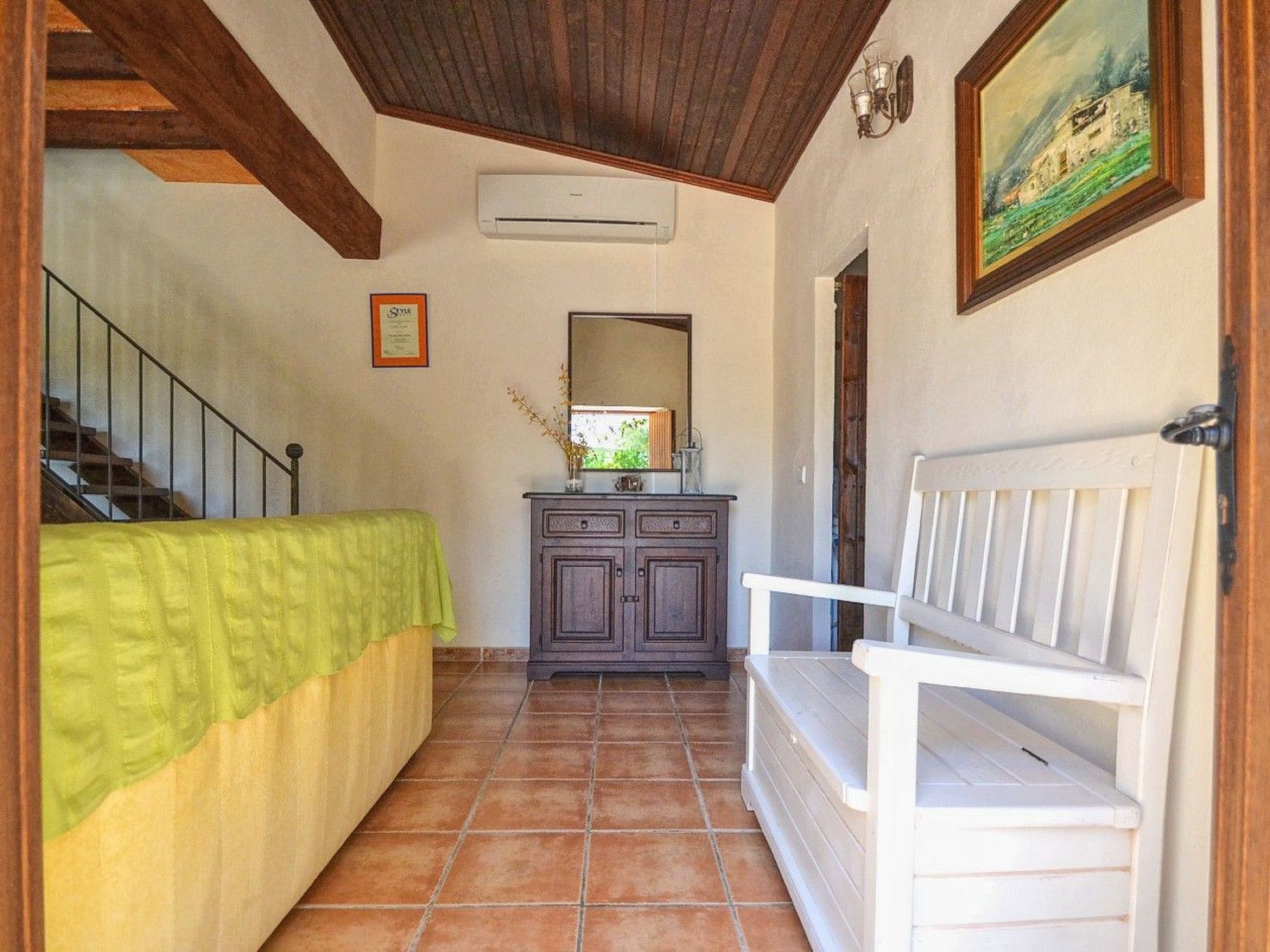 Romantisches Ferienhaus mit Jacuzzi im Freien-Drinnen