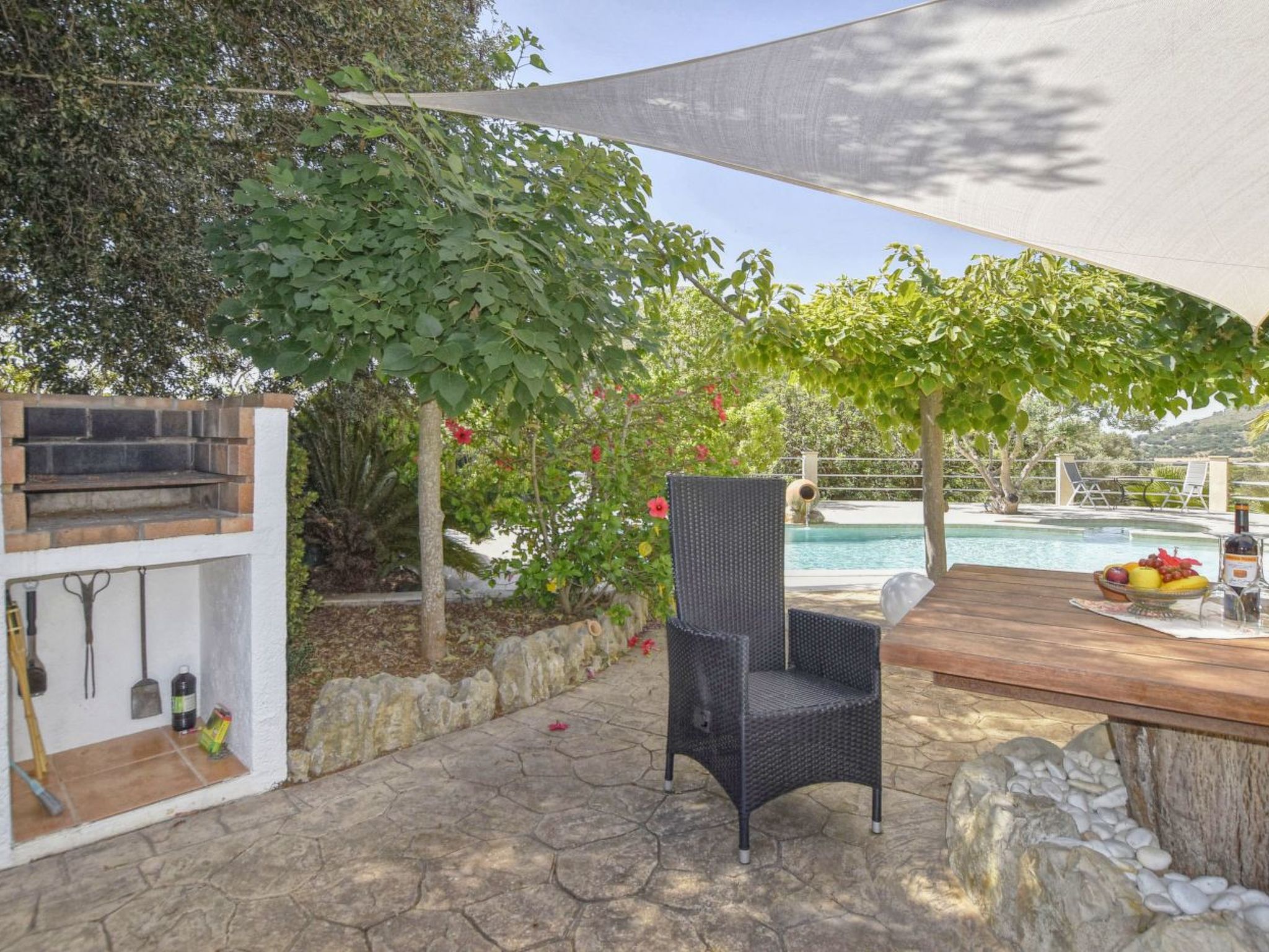 Romantisches Ferienhaus mit Jacuzzi im Freien-Drinnen