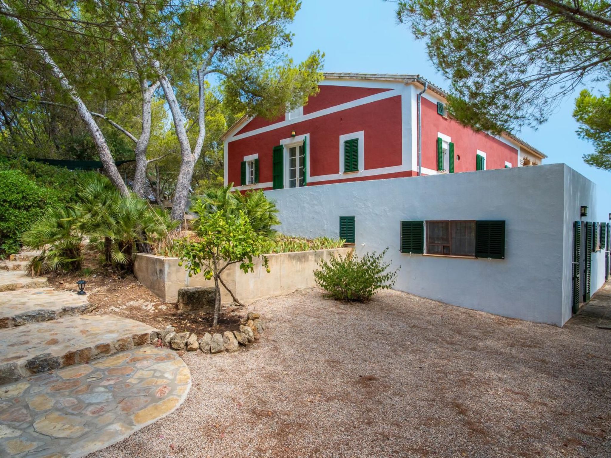 Beeindruckende Villa mit Meerblick und Schwimmbad-Image-tags.info