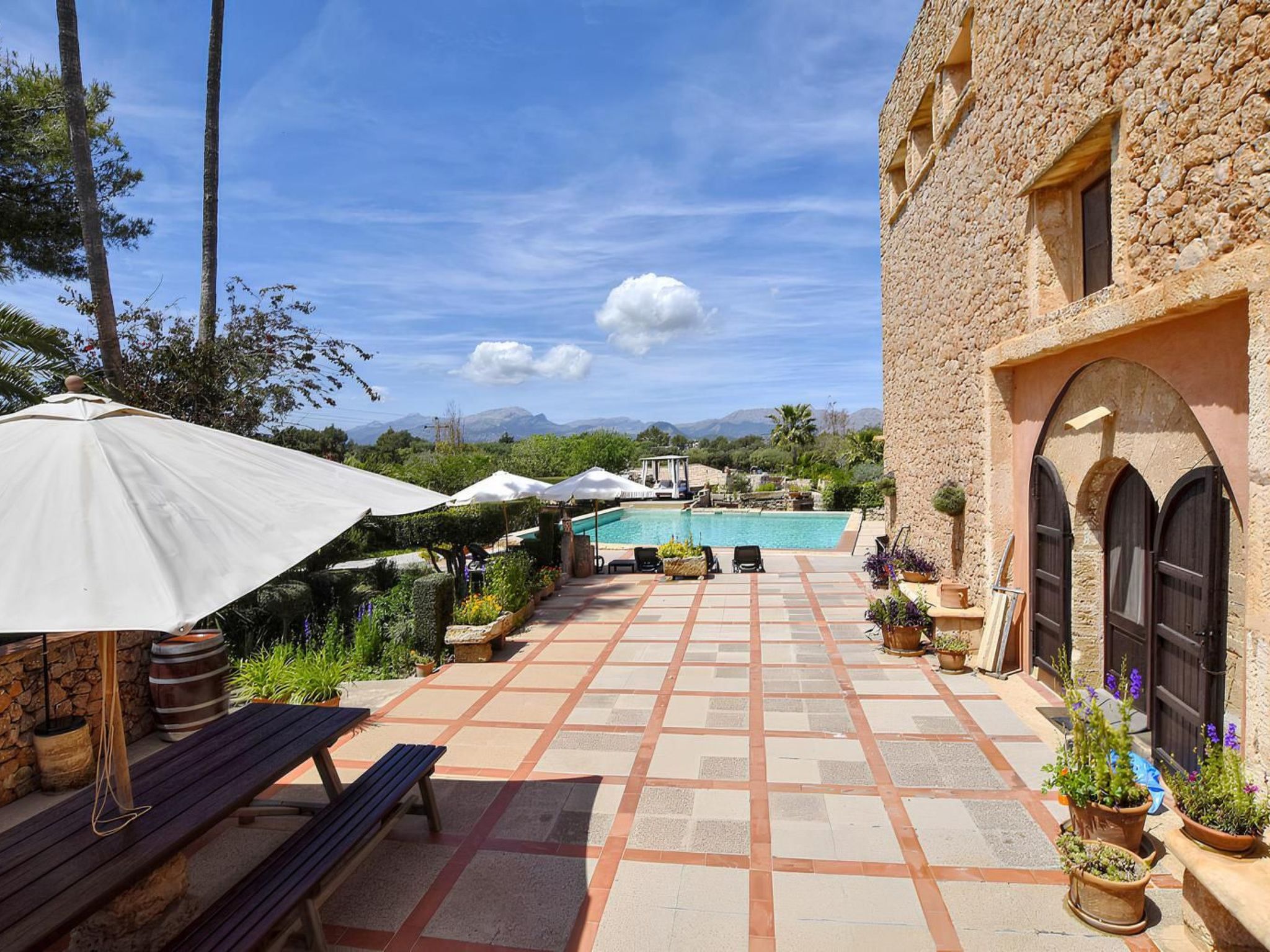 Ländliche Finca "Sa Torre" mit Jacuzzi-Image-tags.info