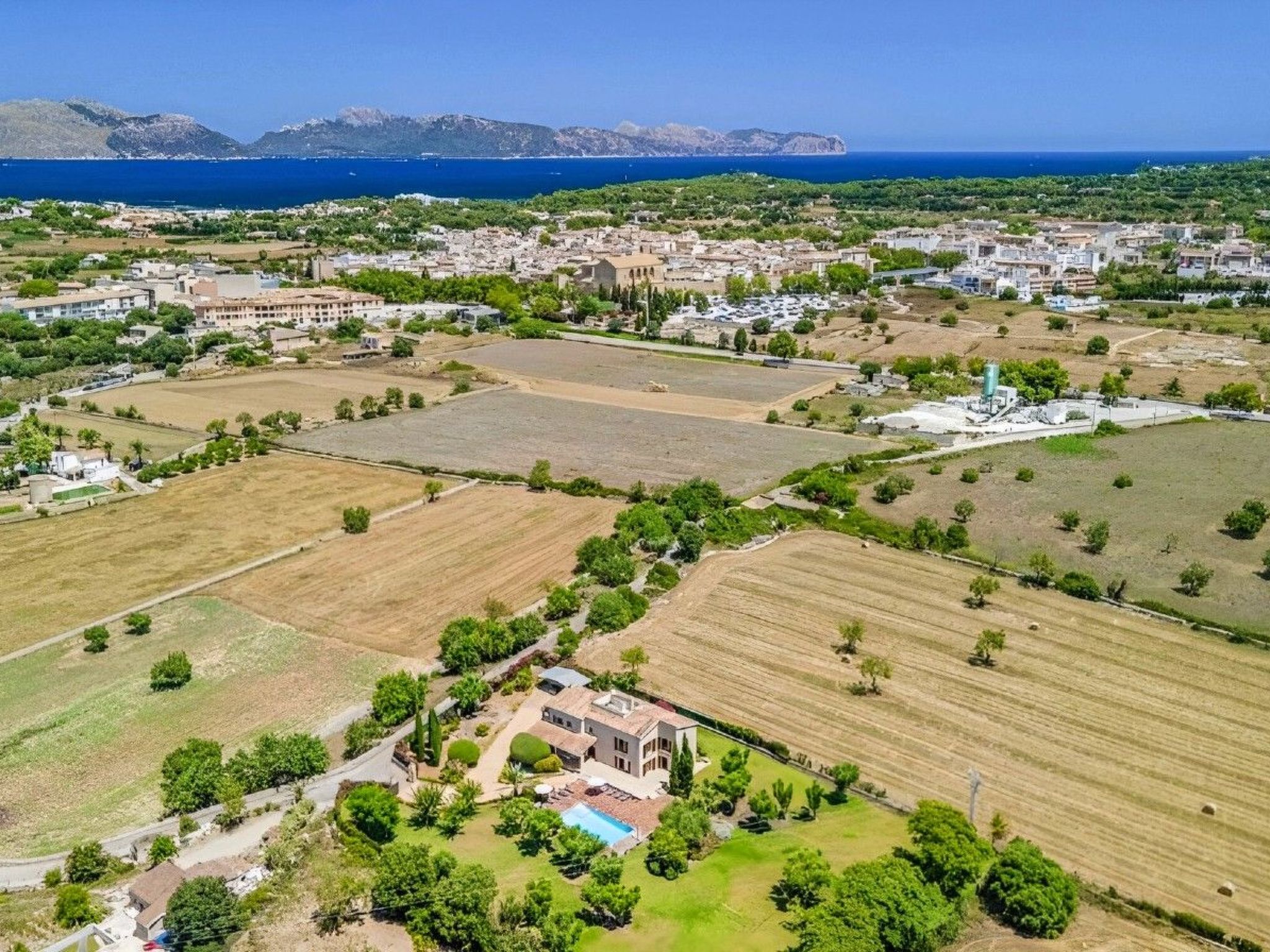 Villa mit Garten, Grill und Terrasse