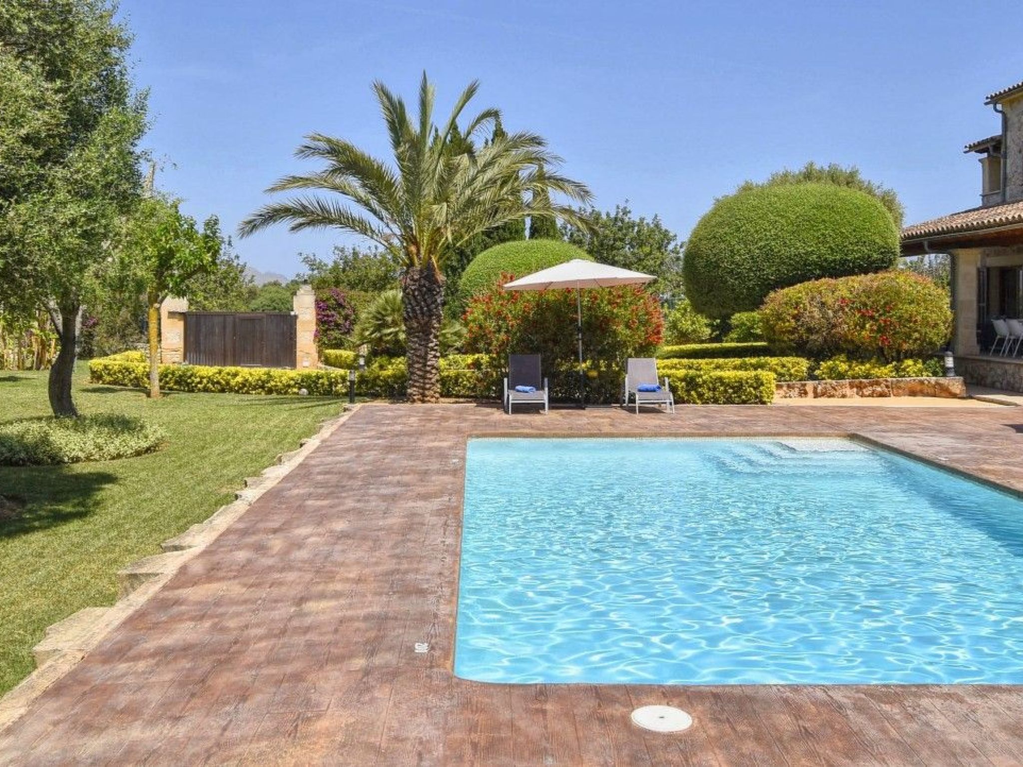 Villa mit Garten, Grill und Terrasse-Image-tags.info