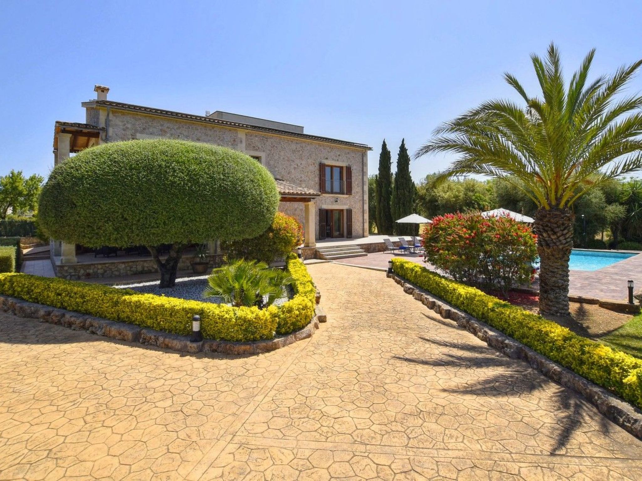 Villa mit Garten, Grill und Terrasse-Dehors