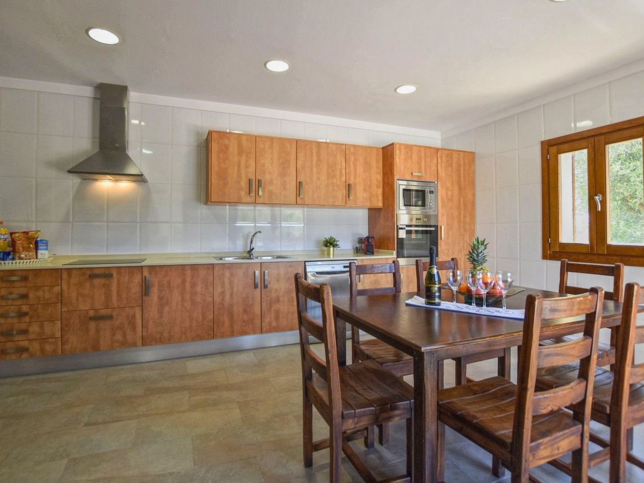 Villa mit Garten, Grill und Terrasse-Image-tags.info